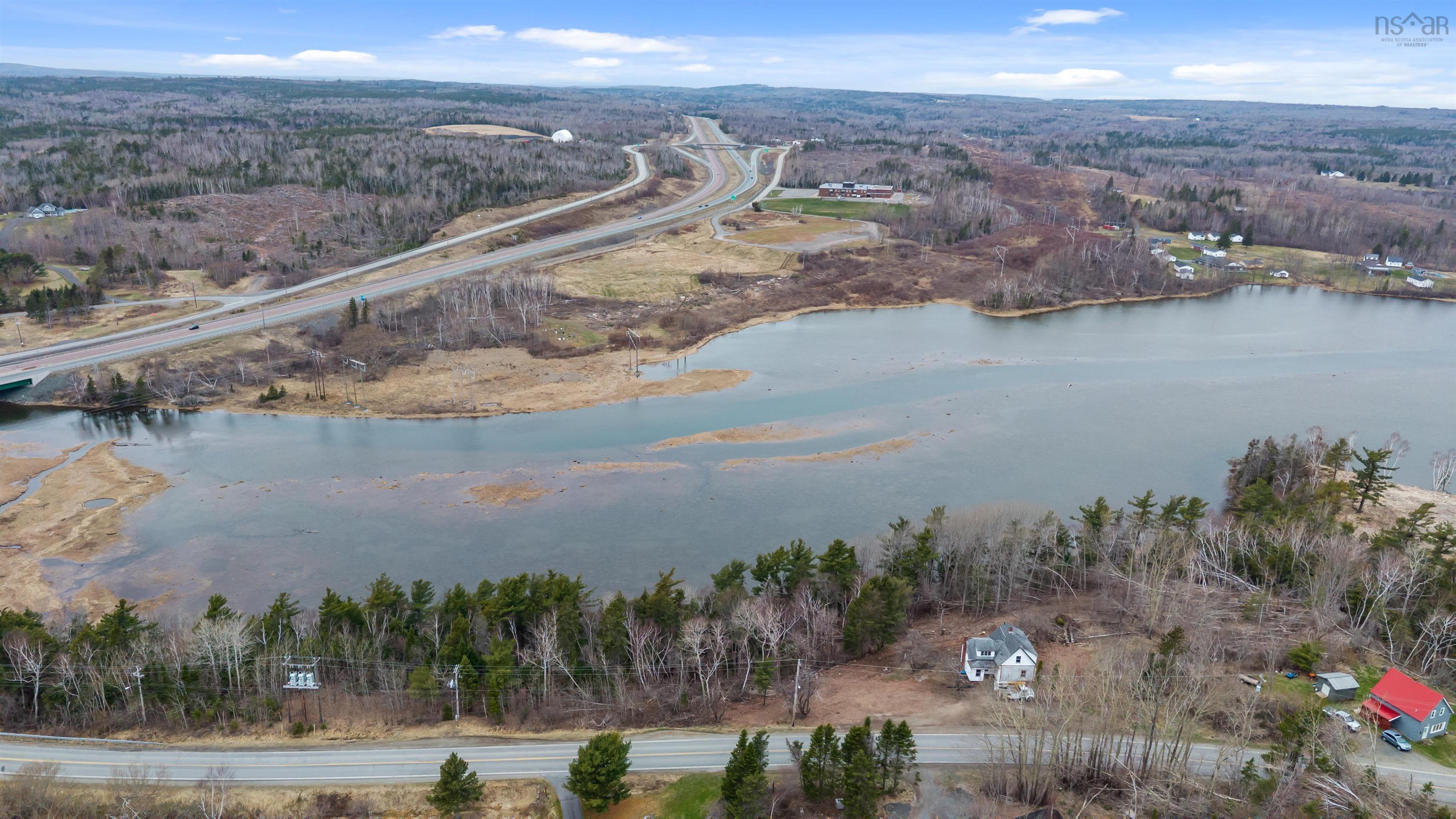 $249,900.00: 99 Shore Road, Sutherlands River