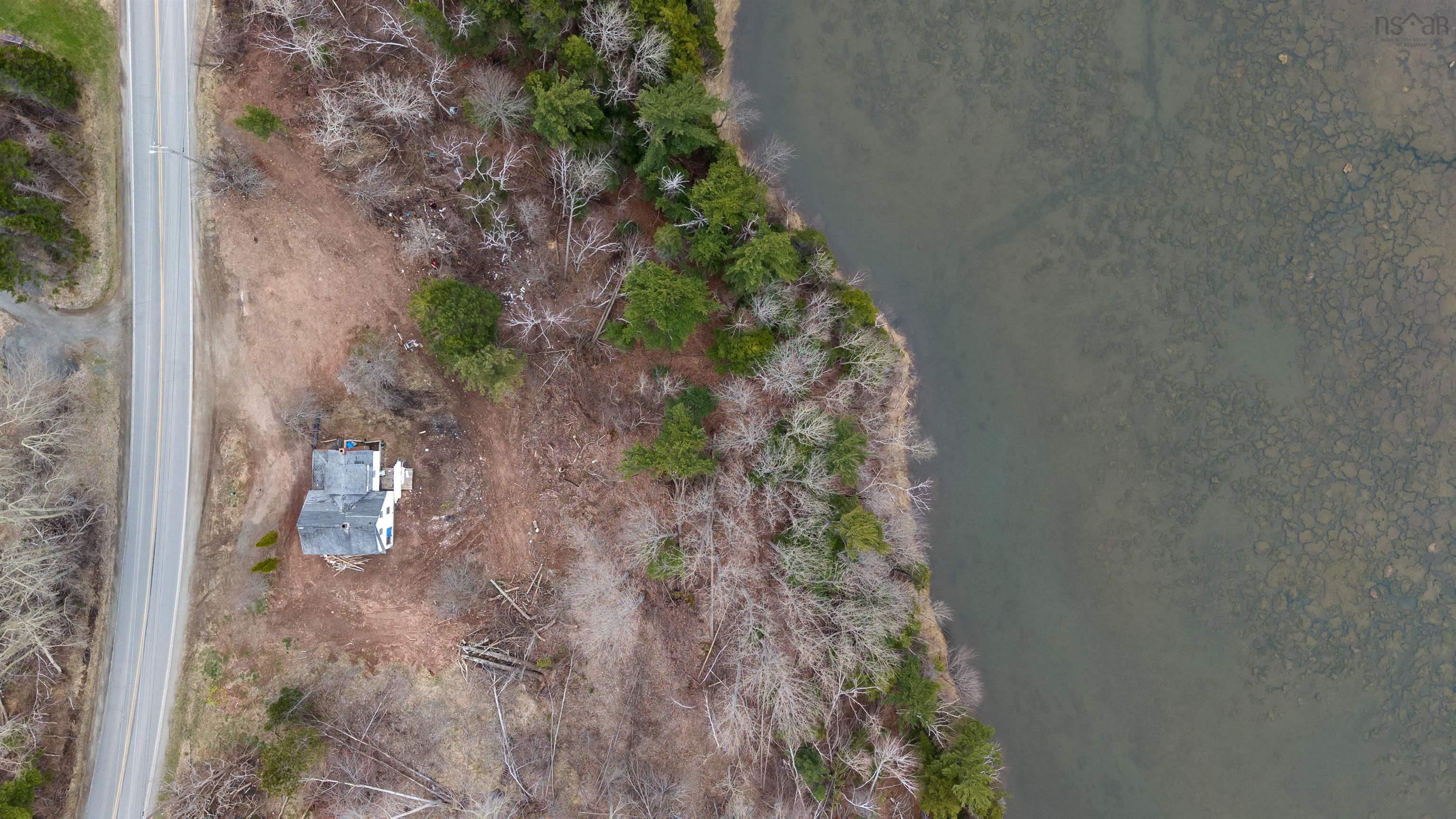 $249,900.00: 99 Shore Road, Sutherlands River