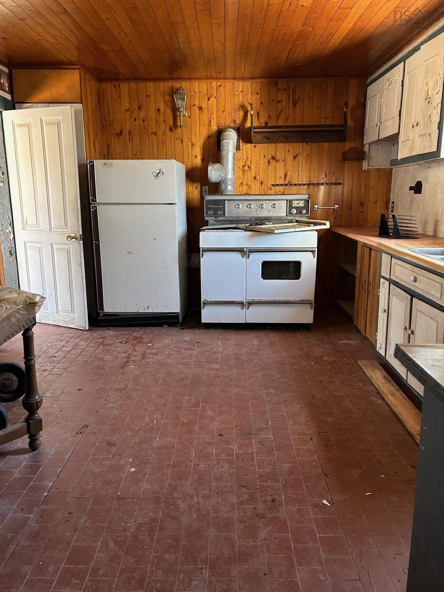 $249,900.00: 99 Shore Road, Sutherlands River