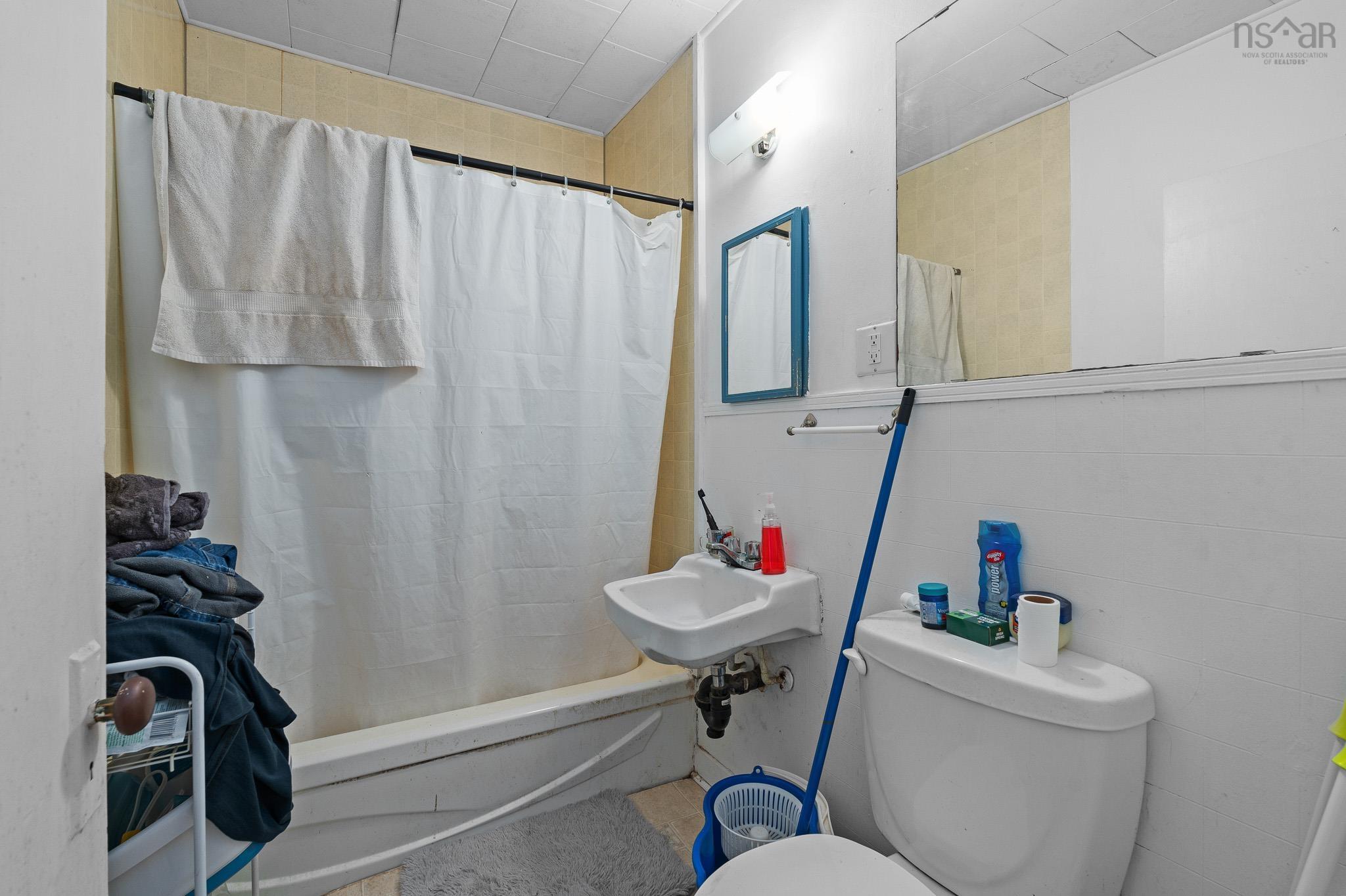 $299,900.00: 220 James Street, New Glasgow