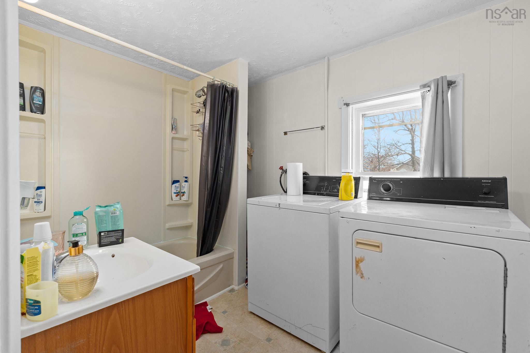 $299,900.00: 220 James Street, New Glasgow