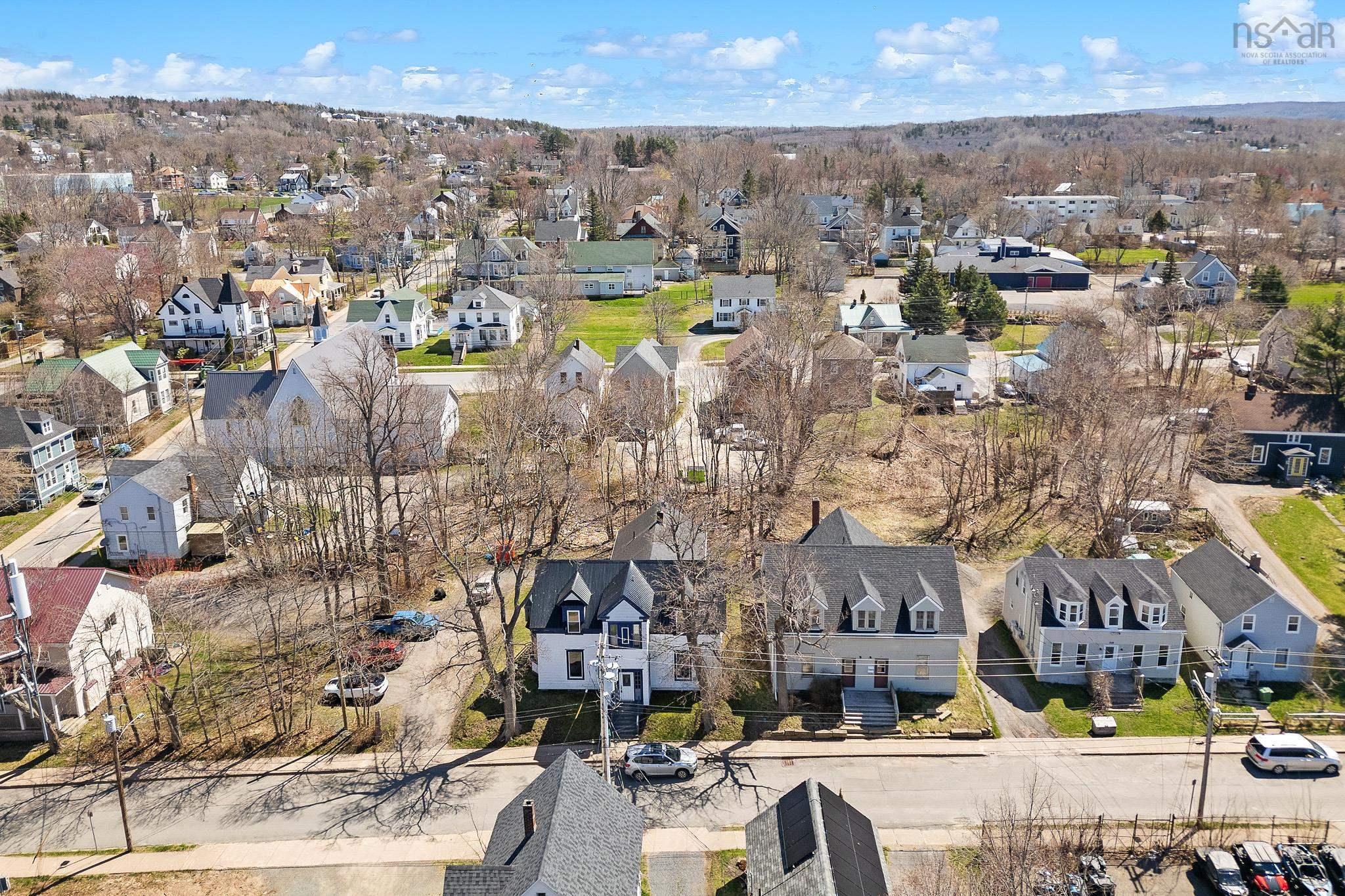 $299,900.00: 220 James Street, New Glasgow