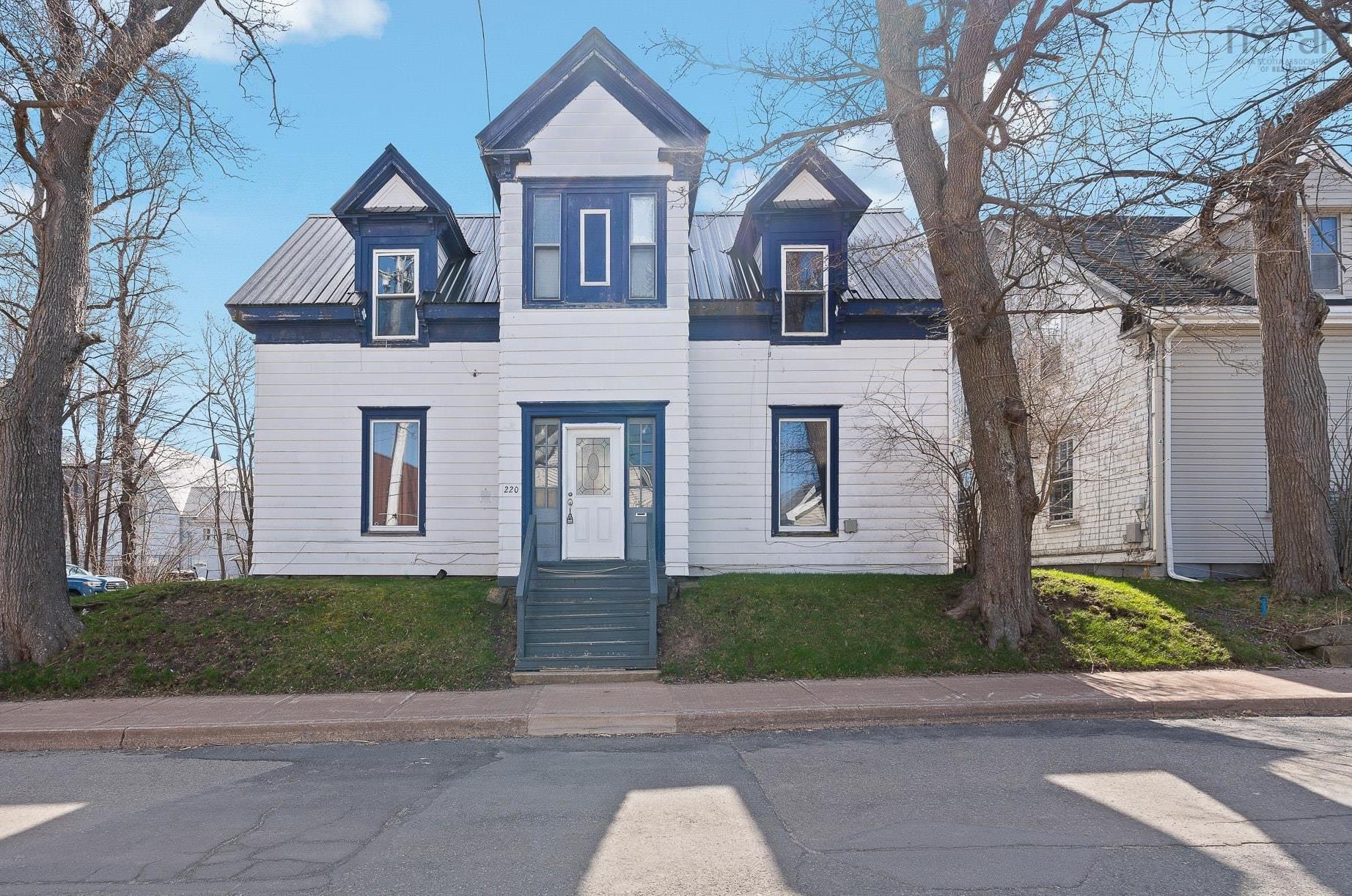 $299,900.00: 220 James Street, New Glasgow