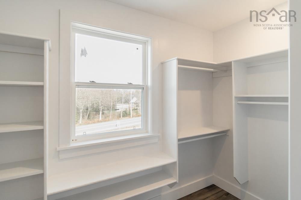 $699,900.00: 1122 Highway 1, Mount Uniacke