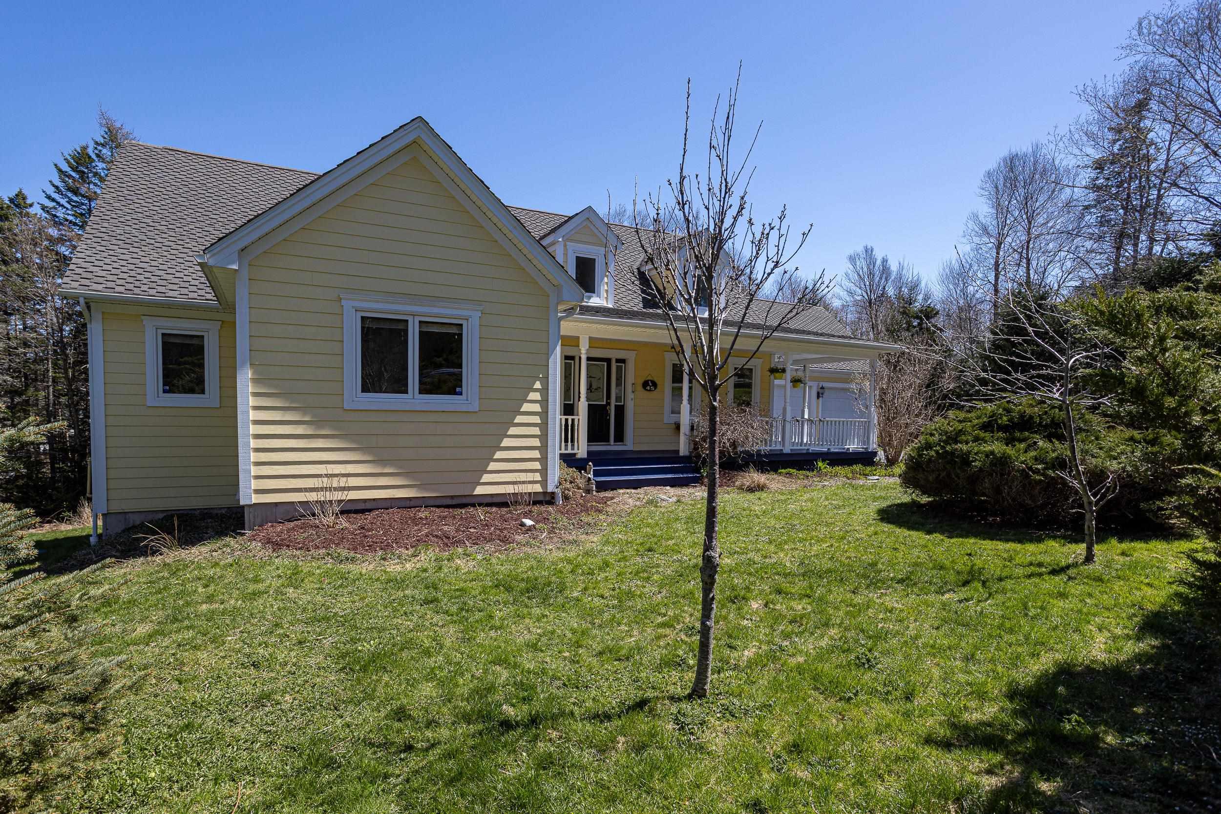 $879,000.00: 45 Foxberry Hill, Glen Haven