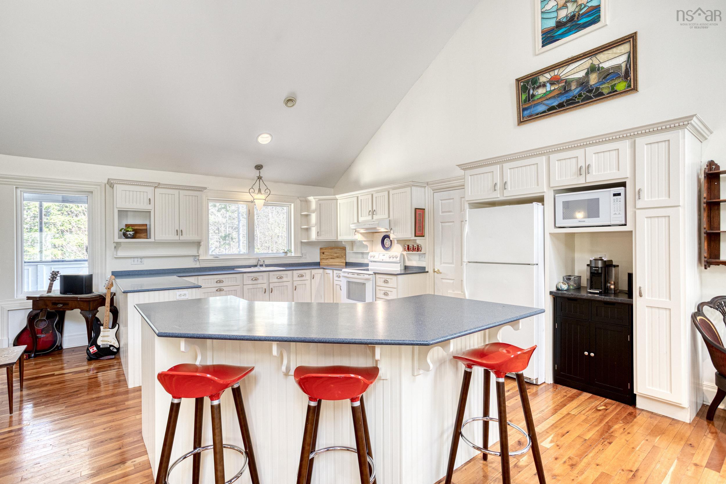 $879,000.00: 45 Foxberry Hill, Glen Haven
