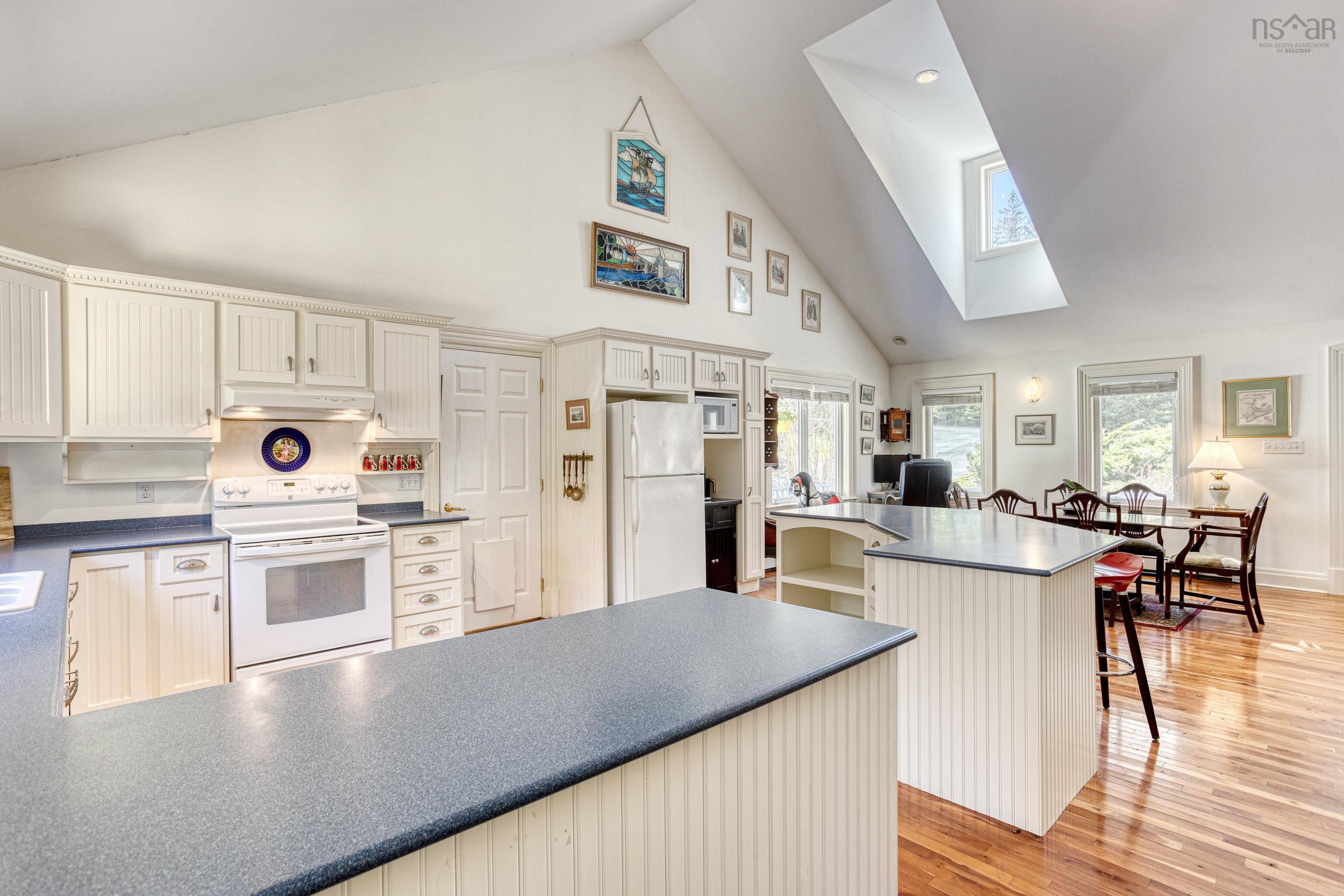 $879,000.00: 45 Foxberry Hill, Glen Haven