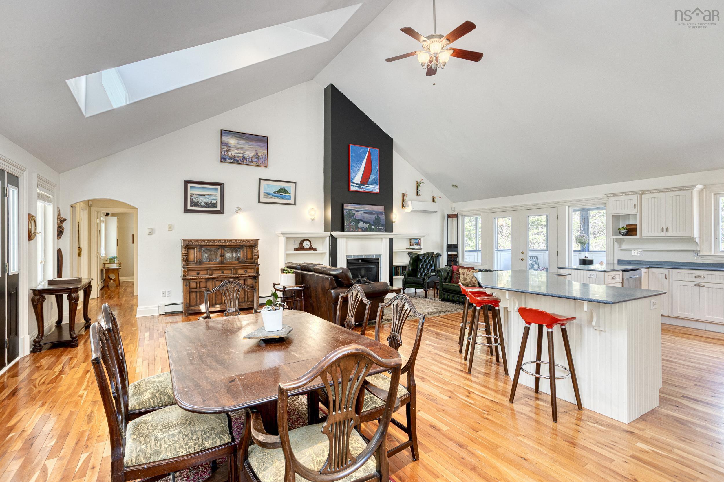 $879,000.00: 45 Foxberry Hill, Glen Haven