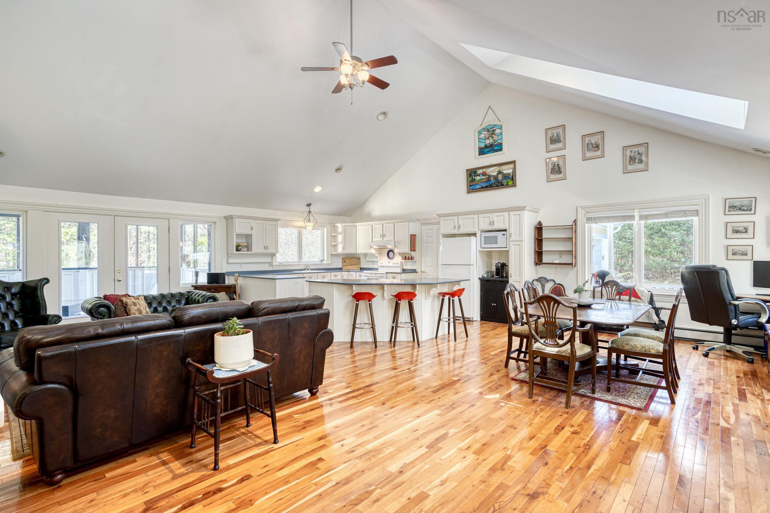 $879,000.00: 45 Foxberry Hill, Glen Haven