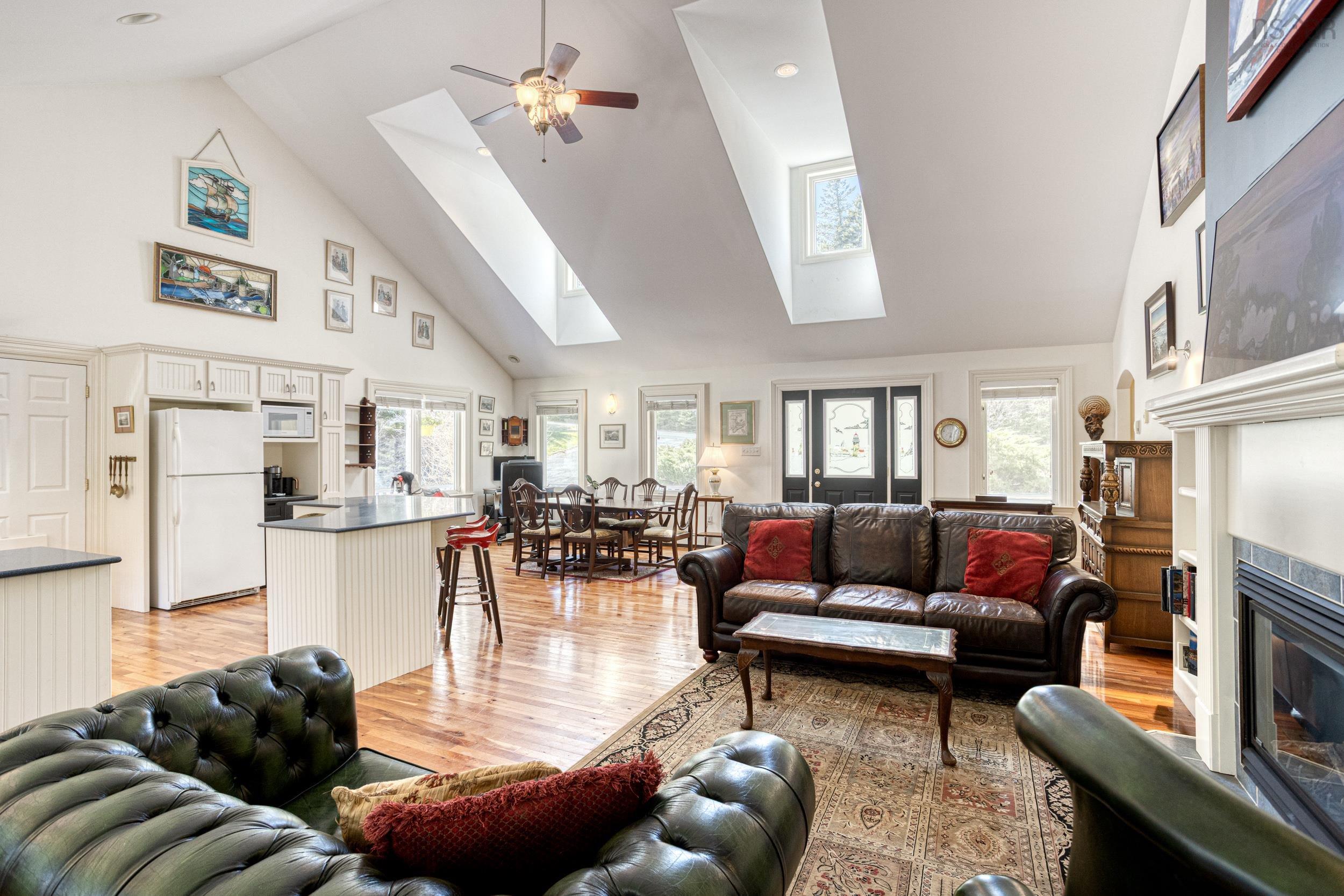 $879,000.00: 45 Foxberry Hill, Glen Haven