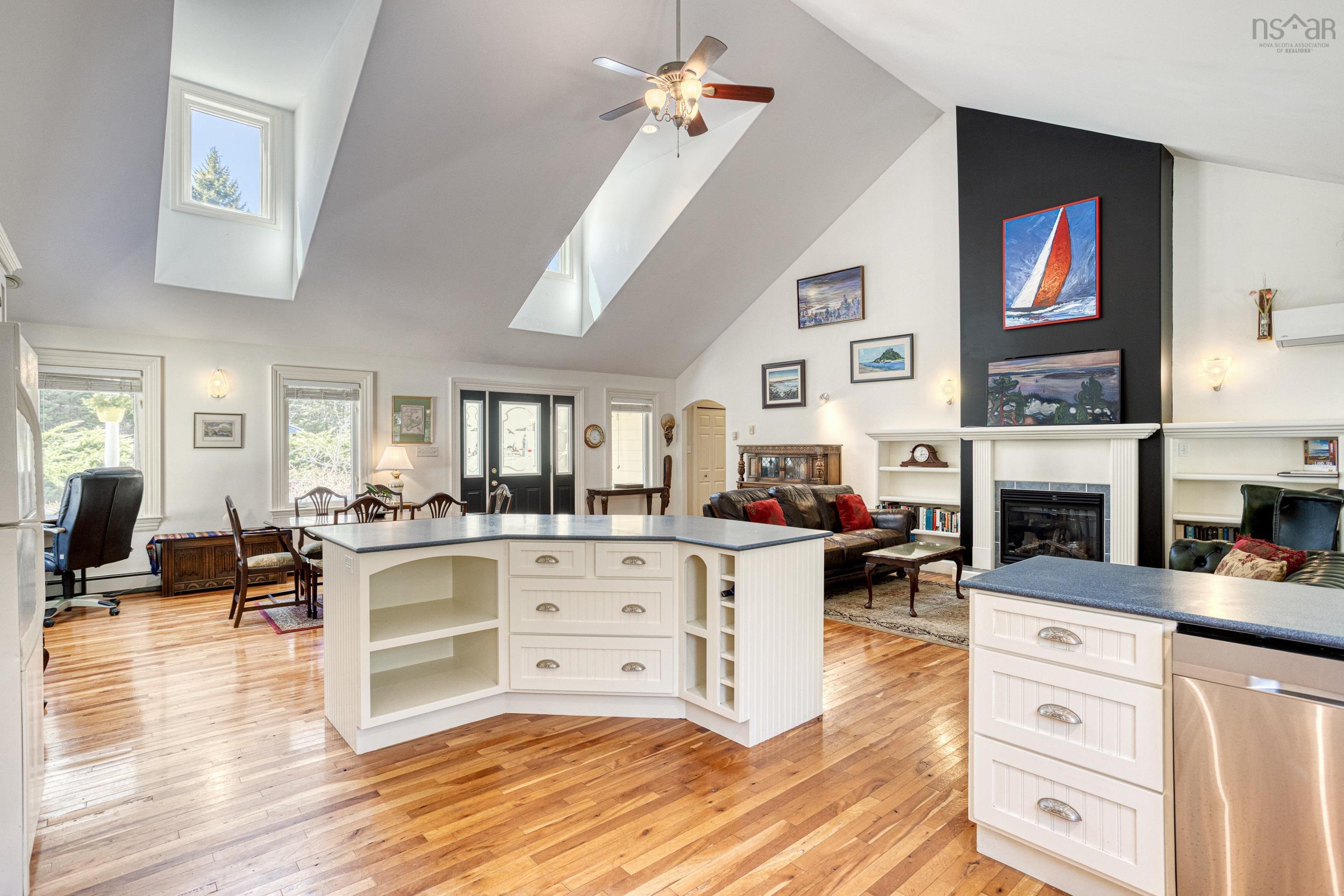 $879,000.00: 45 Foxberry Hill, Glen Haven