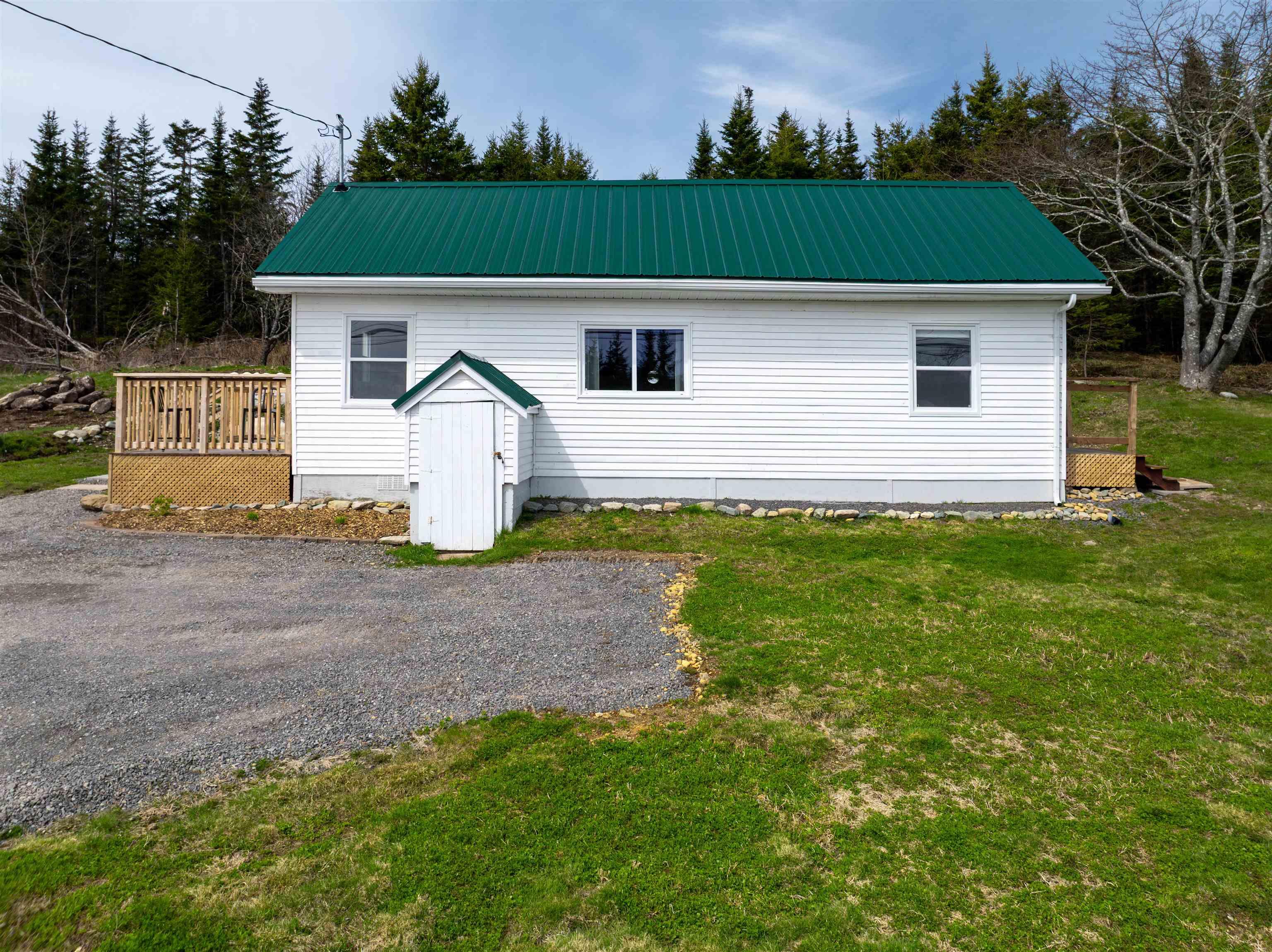 $164,900.00: 5067 7 Highway, Liscomb