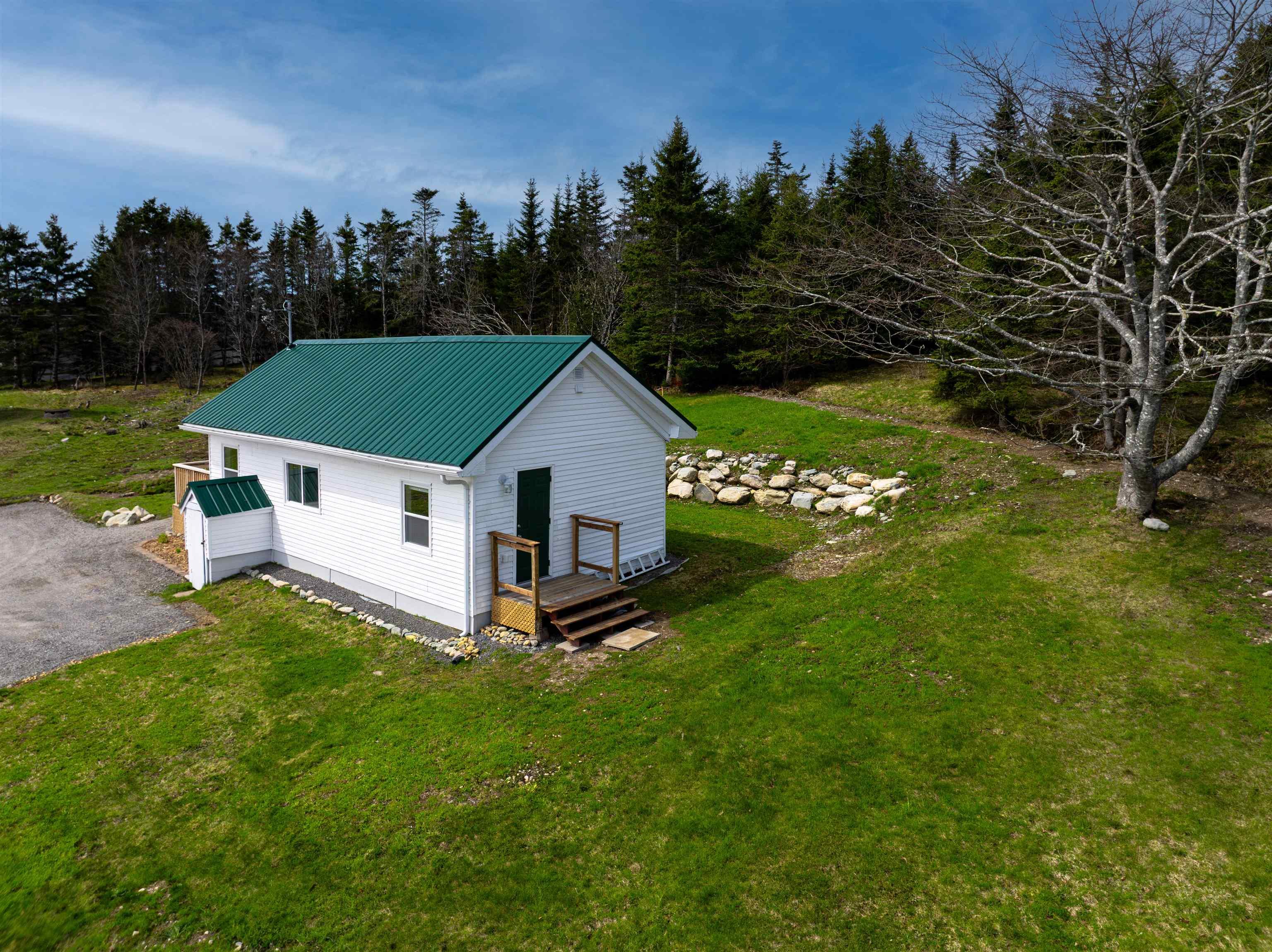 $164,900.00: 5067 7 Highway, Liscomb