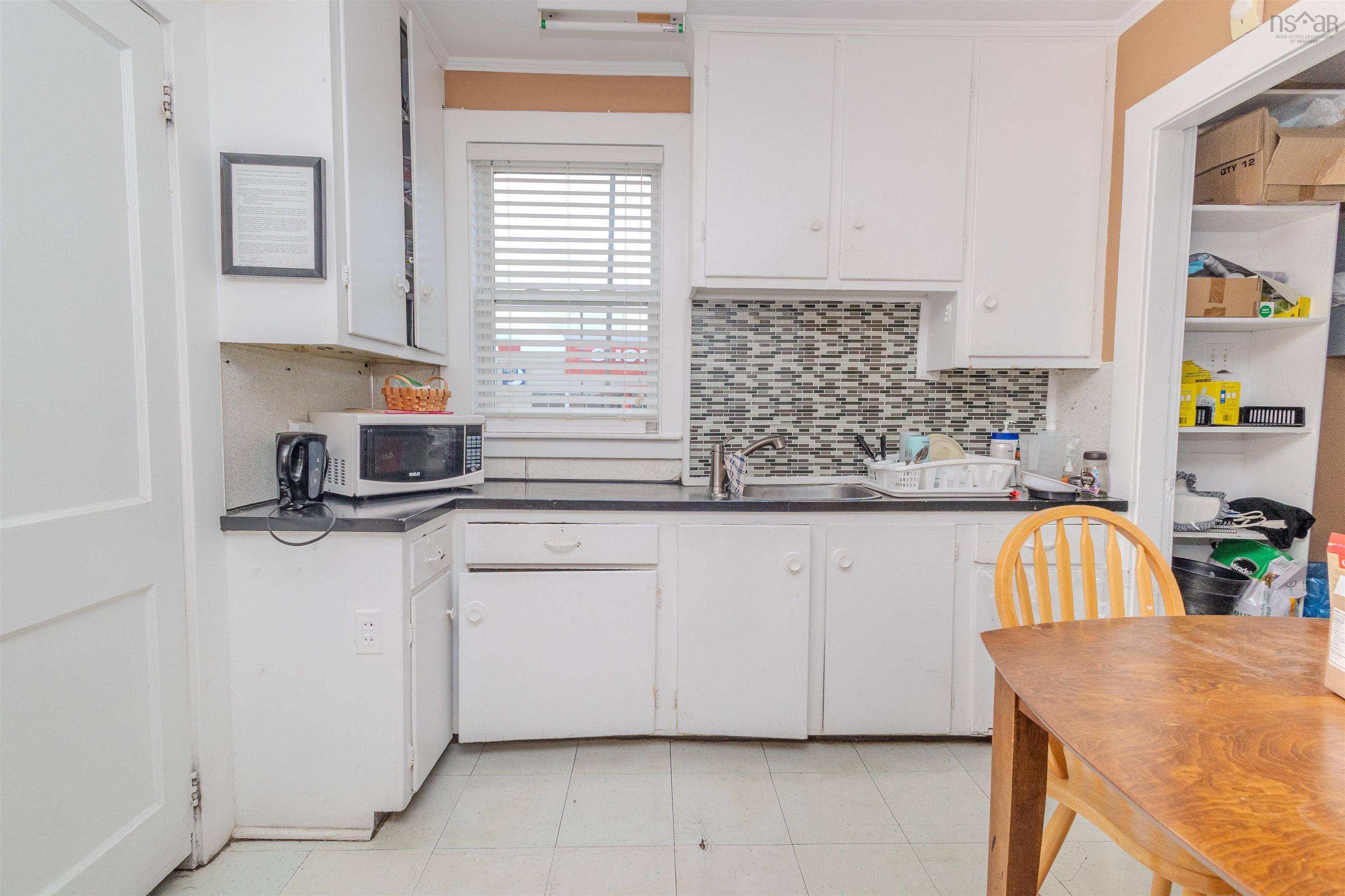 $499,000.00: 1154 Kings Road, Sydney
