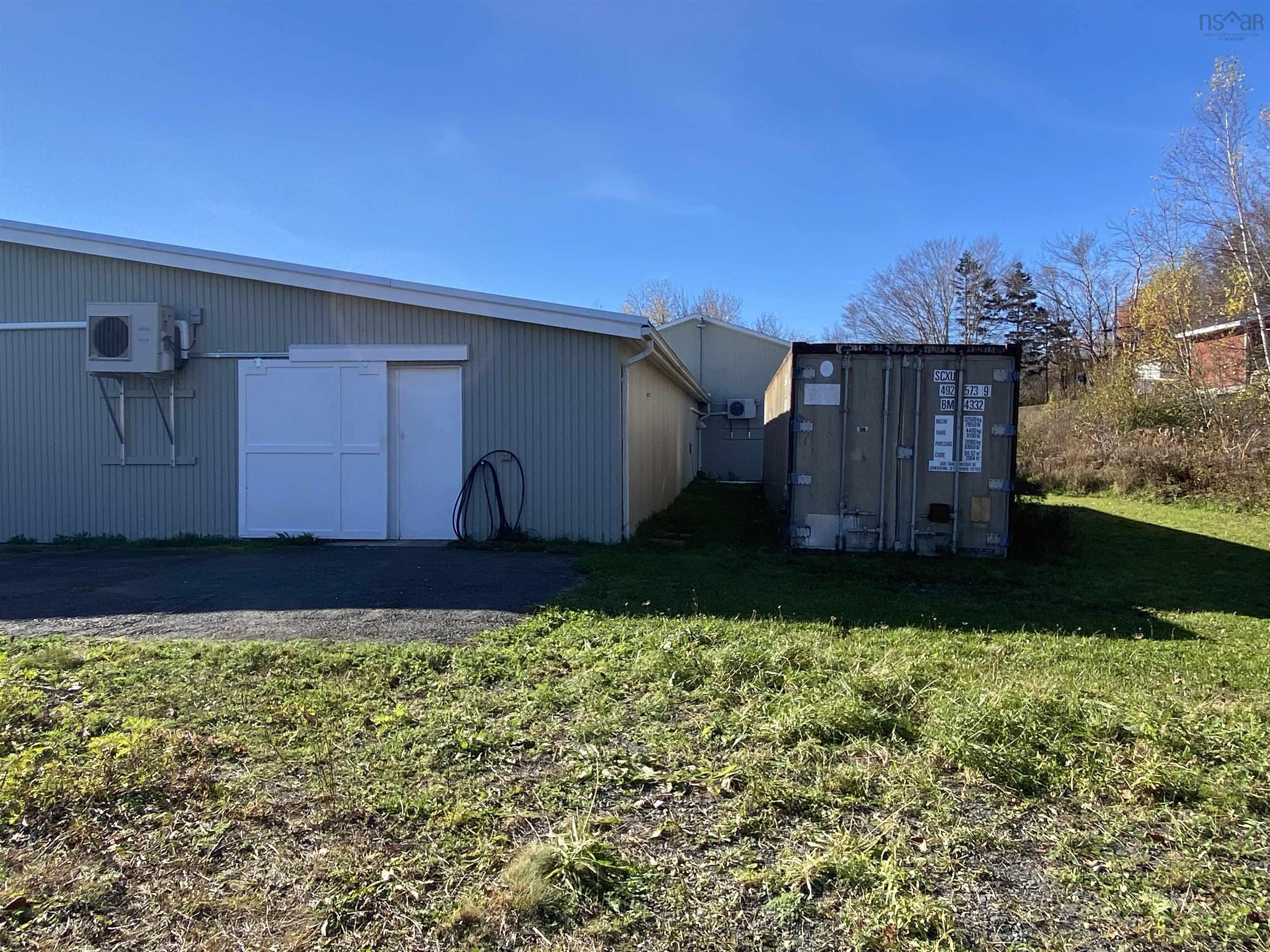 $399,000.00: 9881 No. 1 Highway, Marshalltown