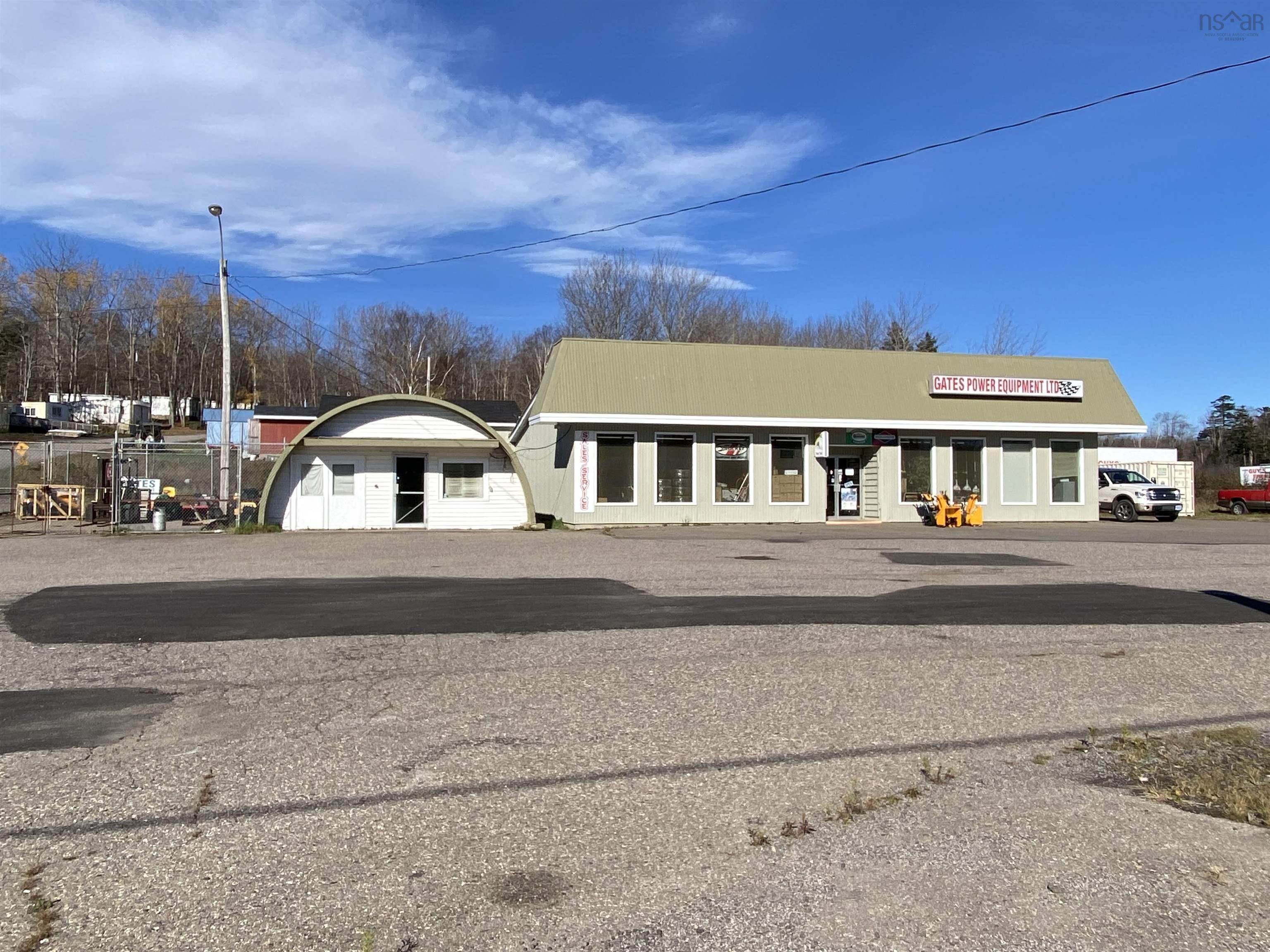 $399,000.00: 9881 No. 1 Highway, Marshalltown