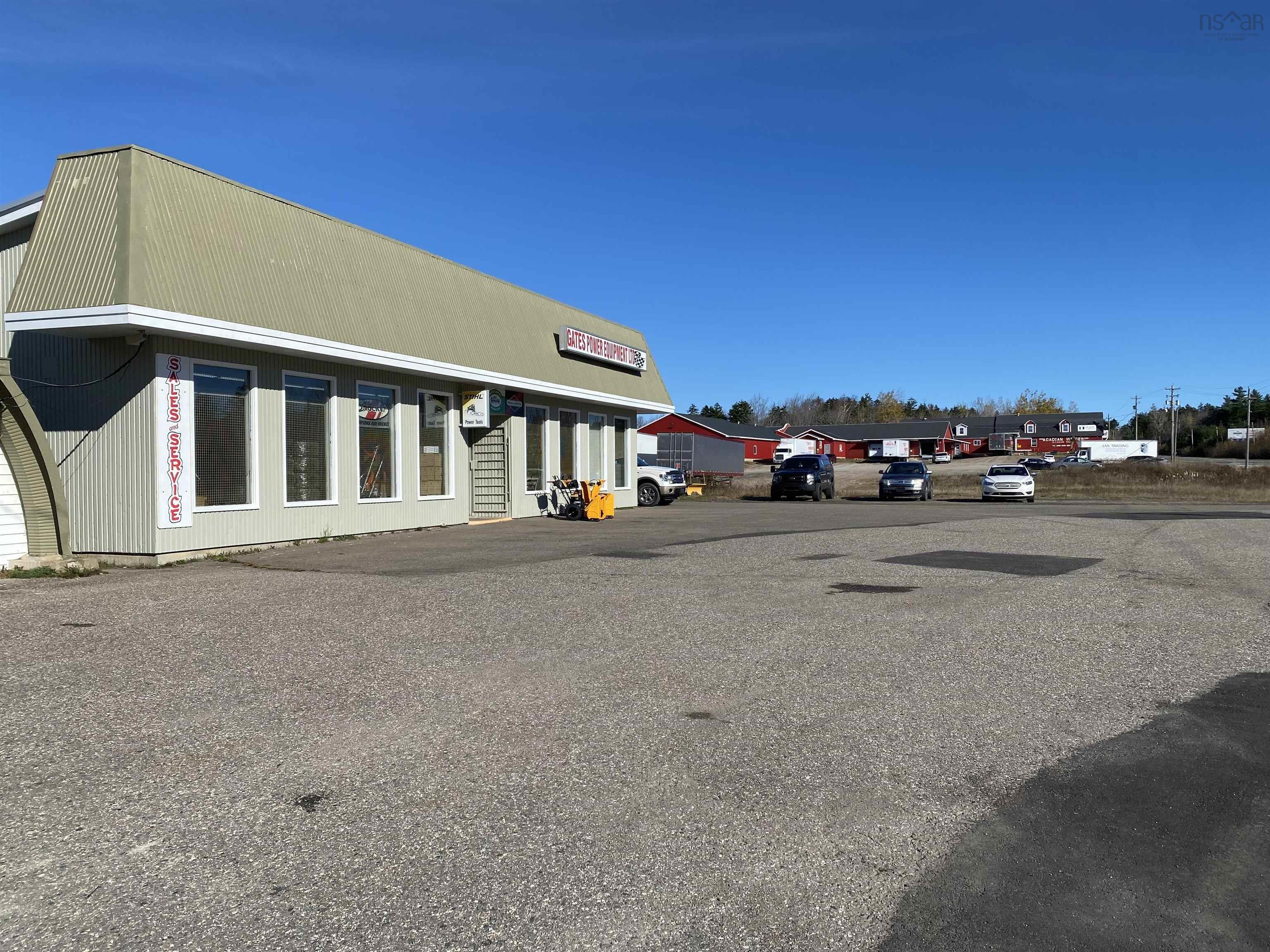 $399,000.00: 9881 No. 1 Highway, Marshalltown