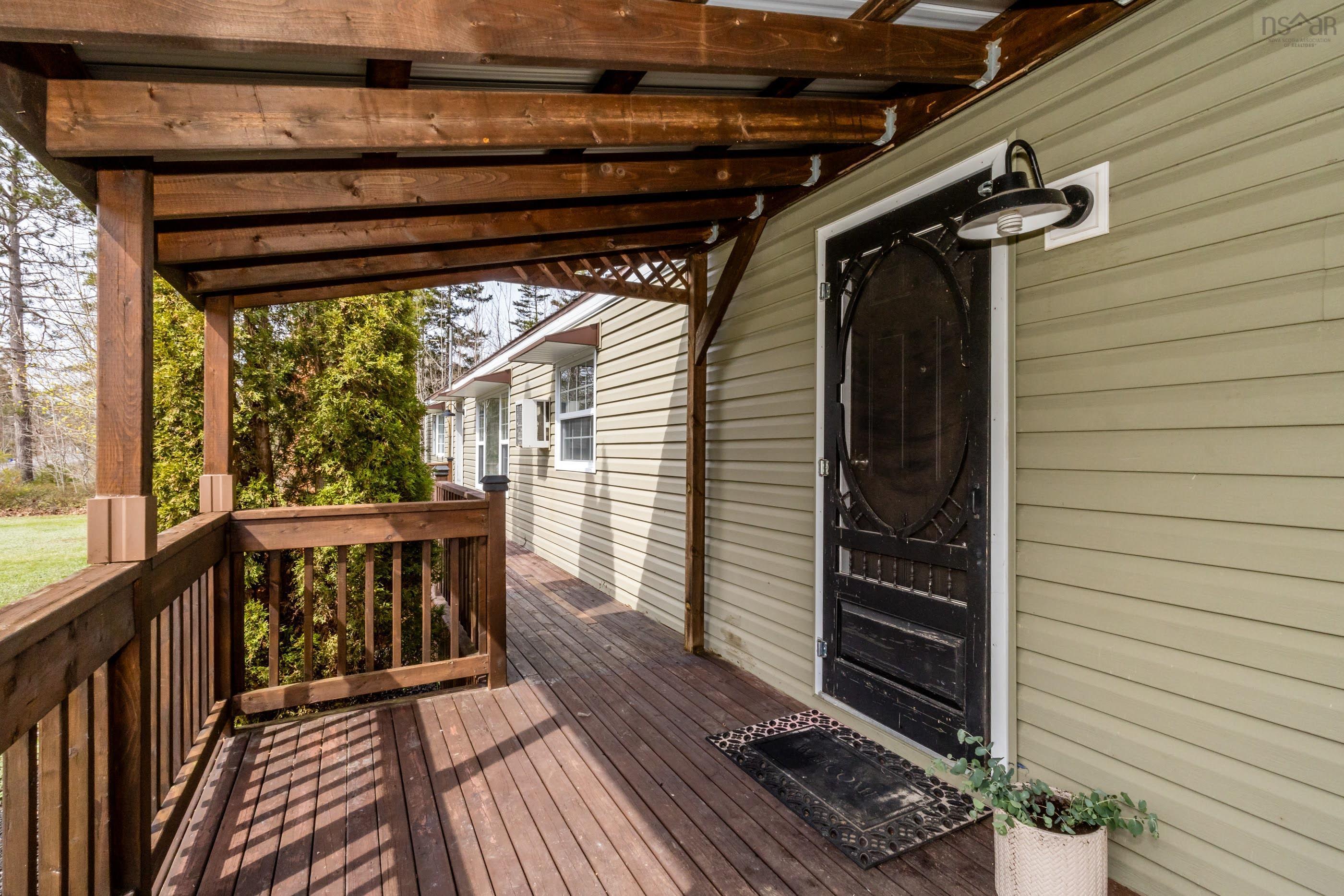 $249,900.00: 319 Hall Road, South Greenwood