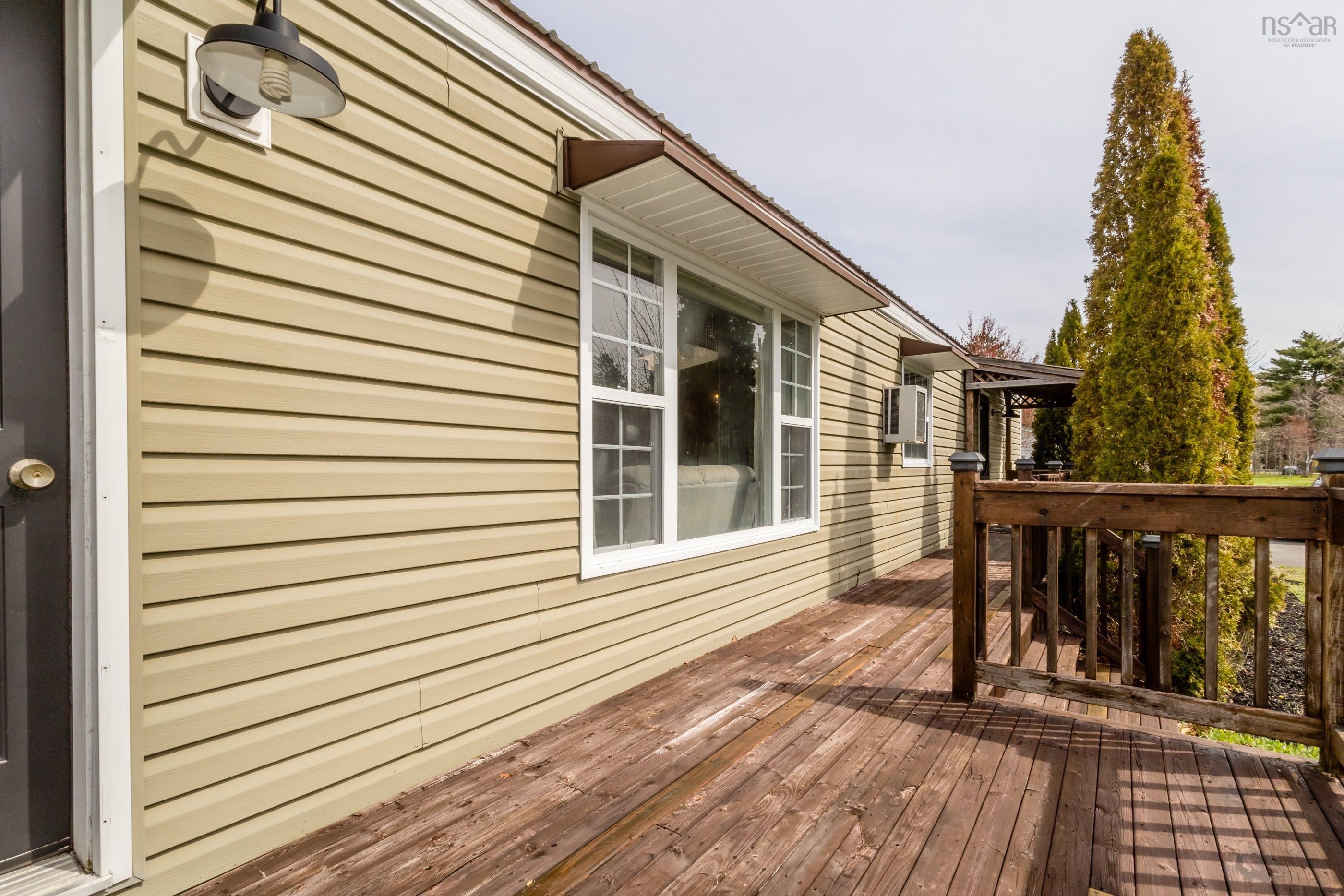 $249,900.00: 319 Hall Road, South Greenwood