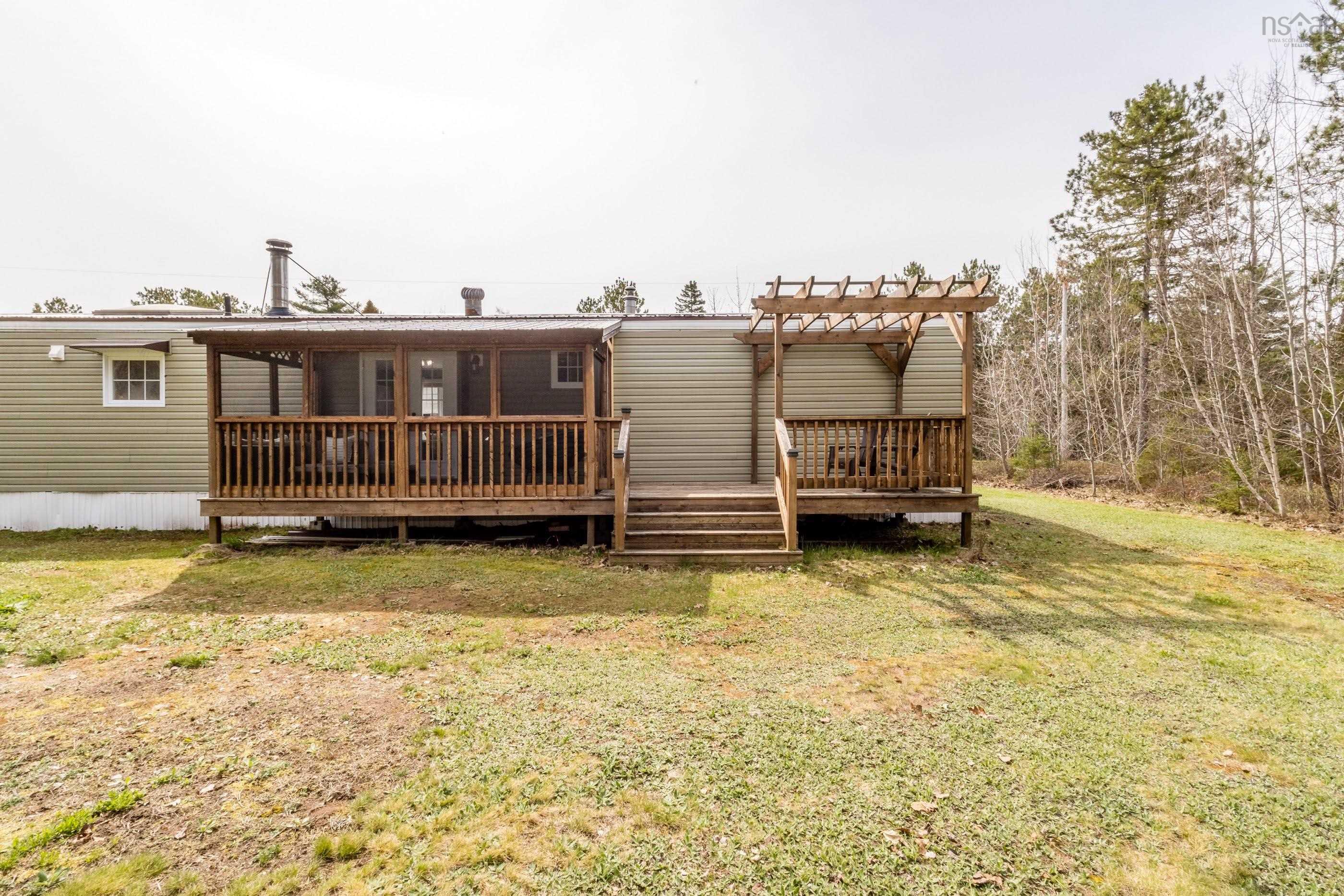 $249,900.00: 319 Hall Road, South Greenwood