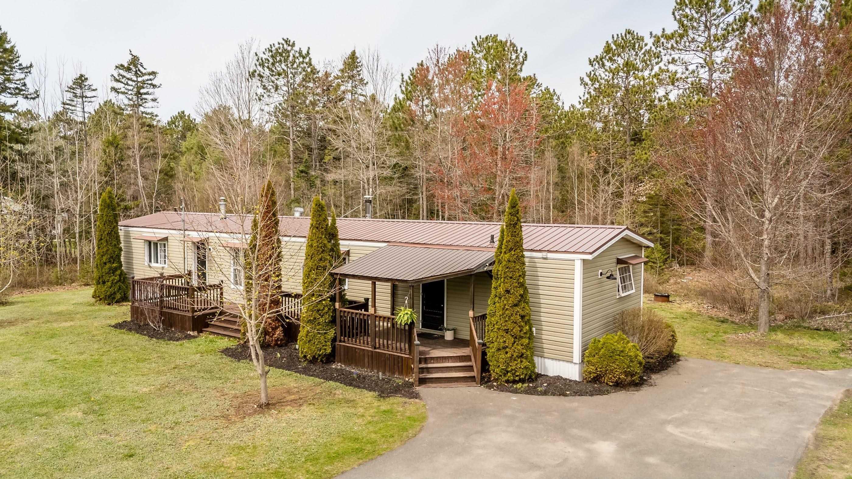 $249,900.00: 319 Hall Road, South Greenwood