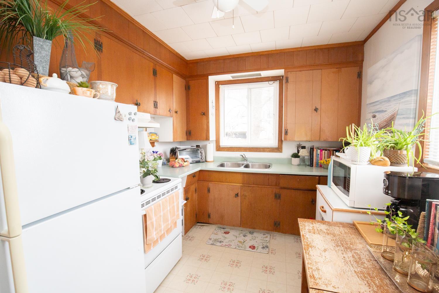 $538,000.00: 246 & 248 PLEASANT Street, Truro