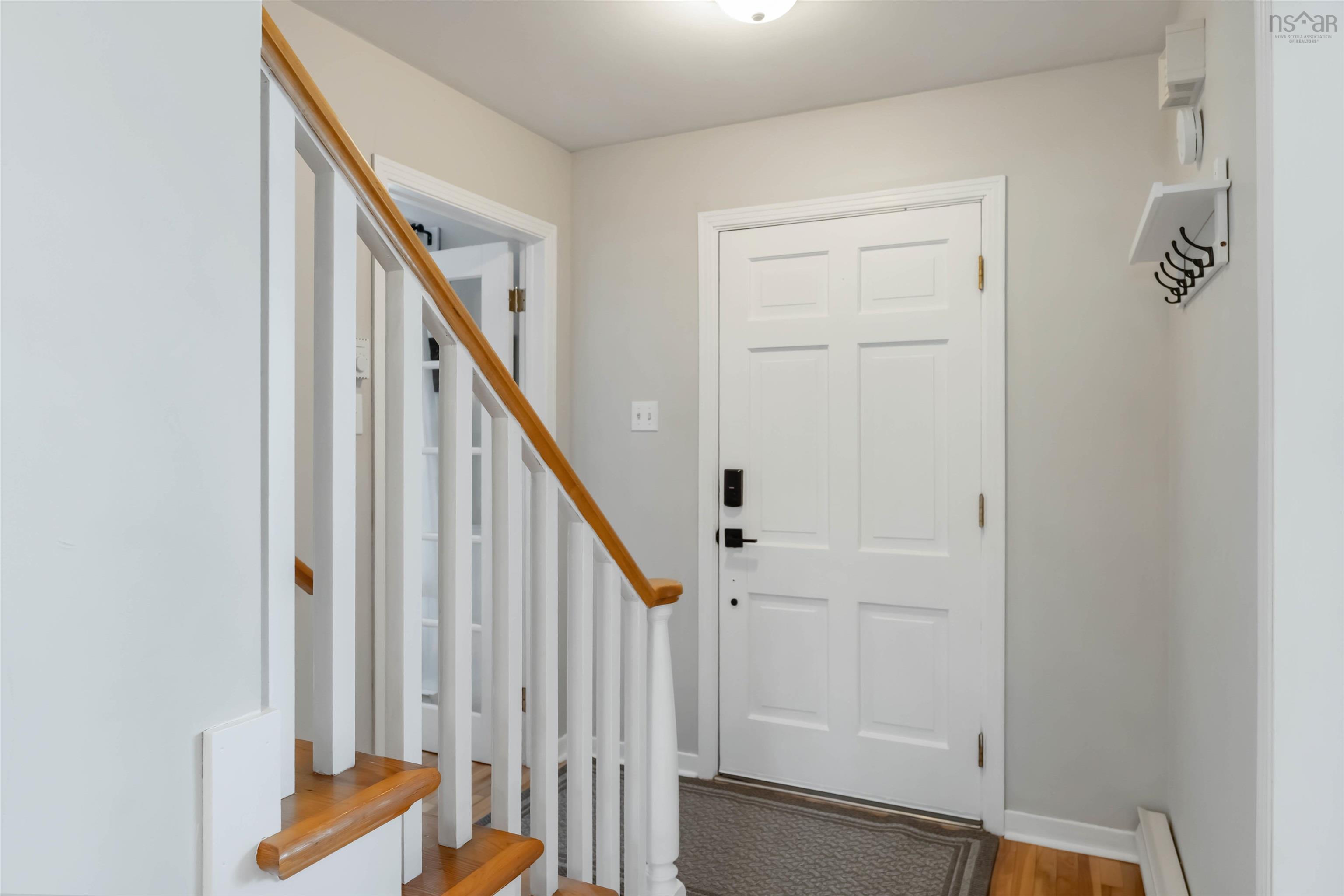 $459,900.00: 12 Hillcrest Avenue, Nictaux