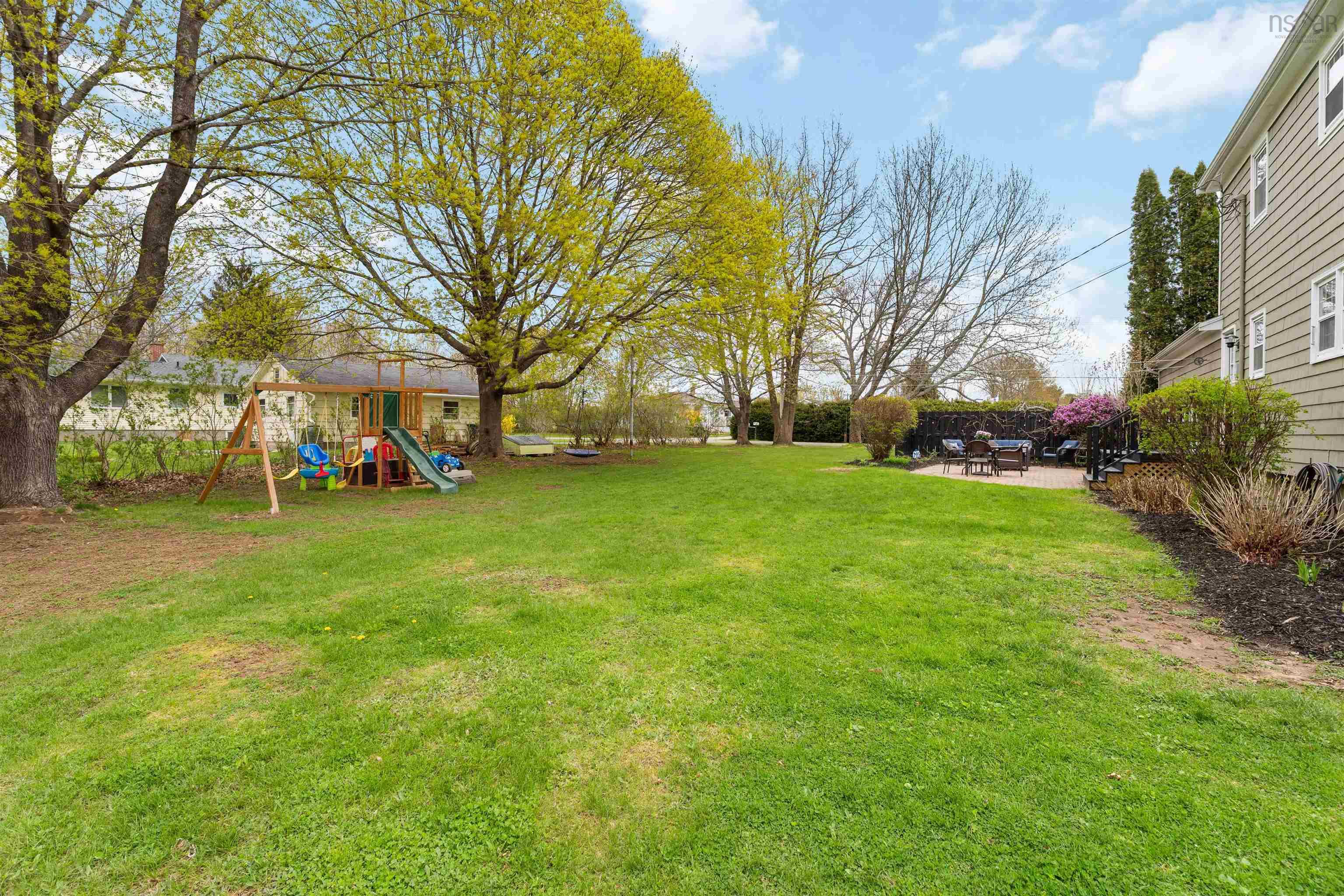$459,900.00: 12 Hillcrest Avenue, Nictaux