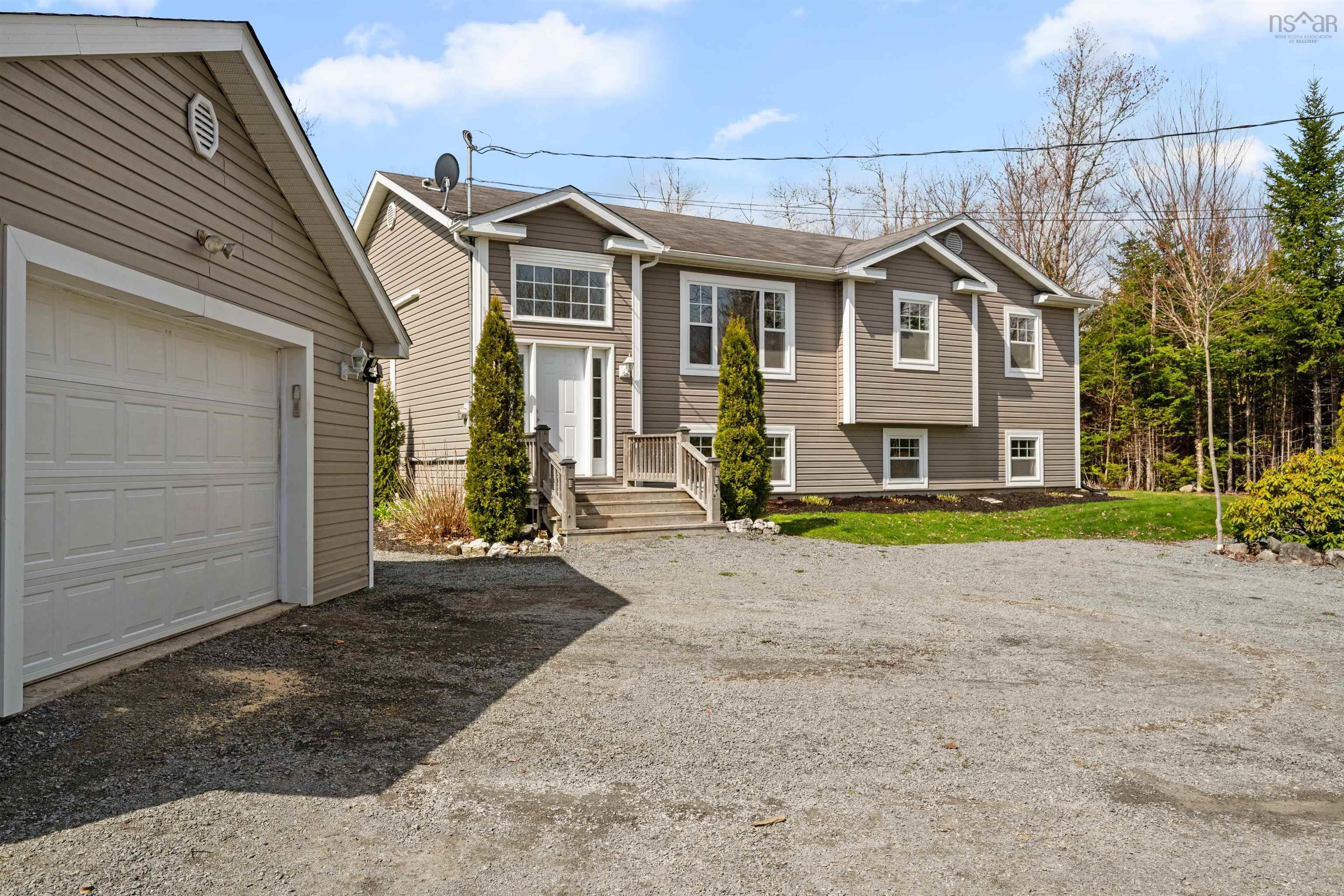 $649,900.00: 283 Lakecrest Drive, East Uniacke