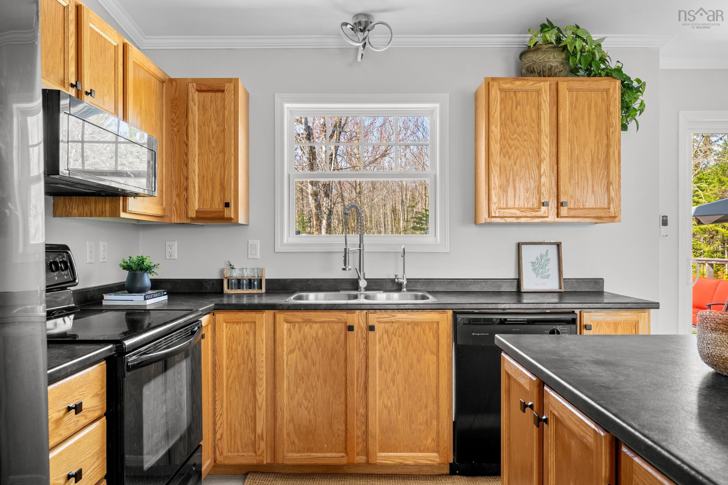 $649,900.00: 283 Lakecrest Drive, East Uniacke