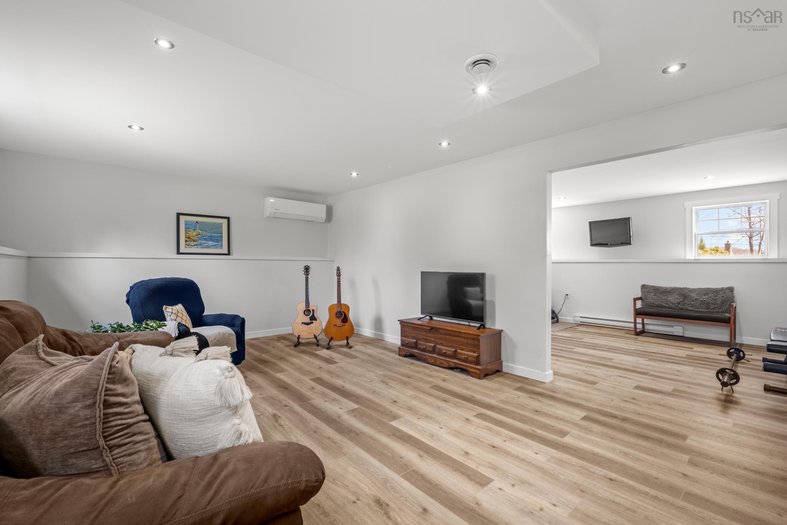 $649,900.00: 283 Lakecrest Drive, East Uniacke