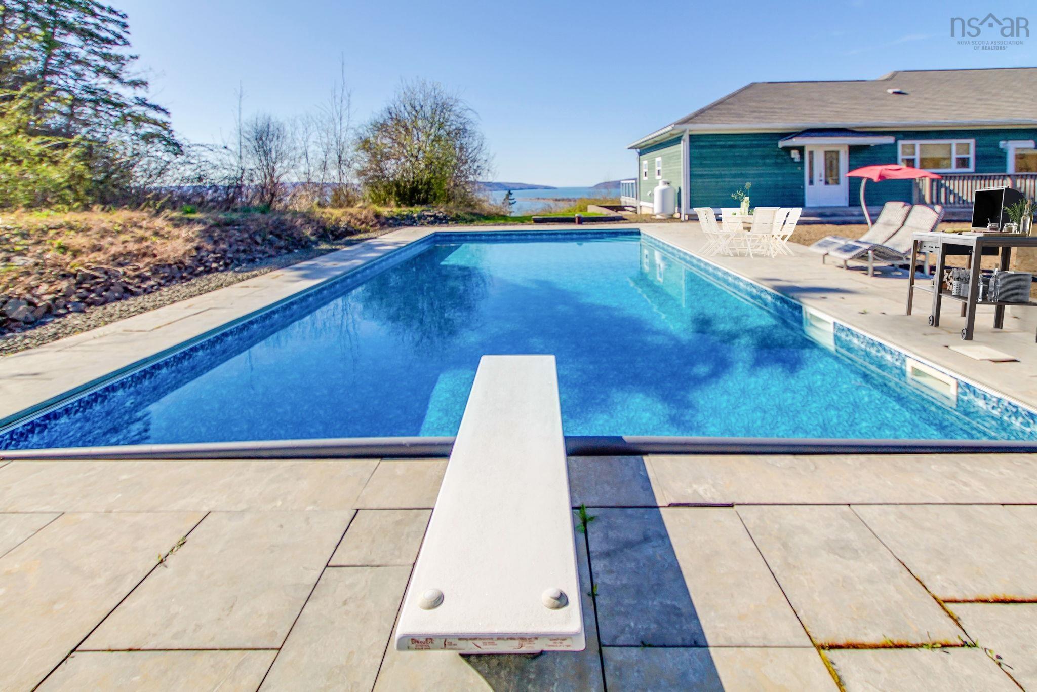 $849,000.00: 10 Basin View Drive, Smiths Cove