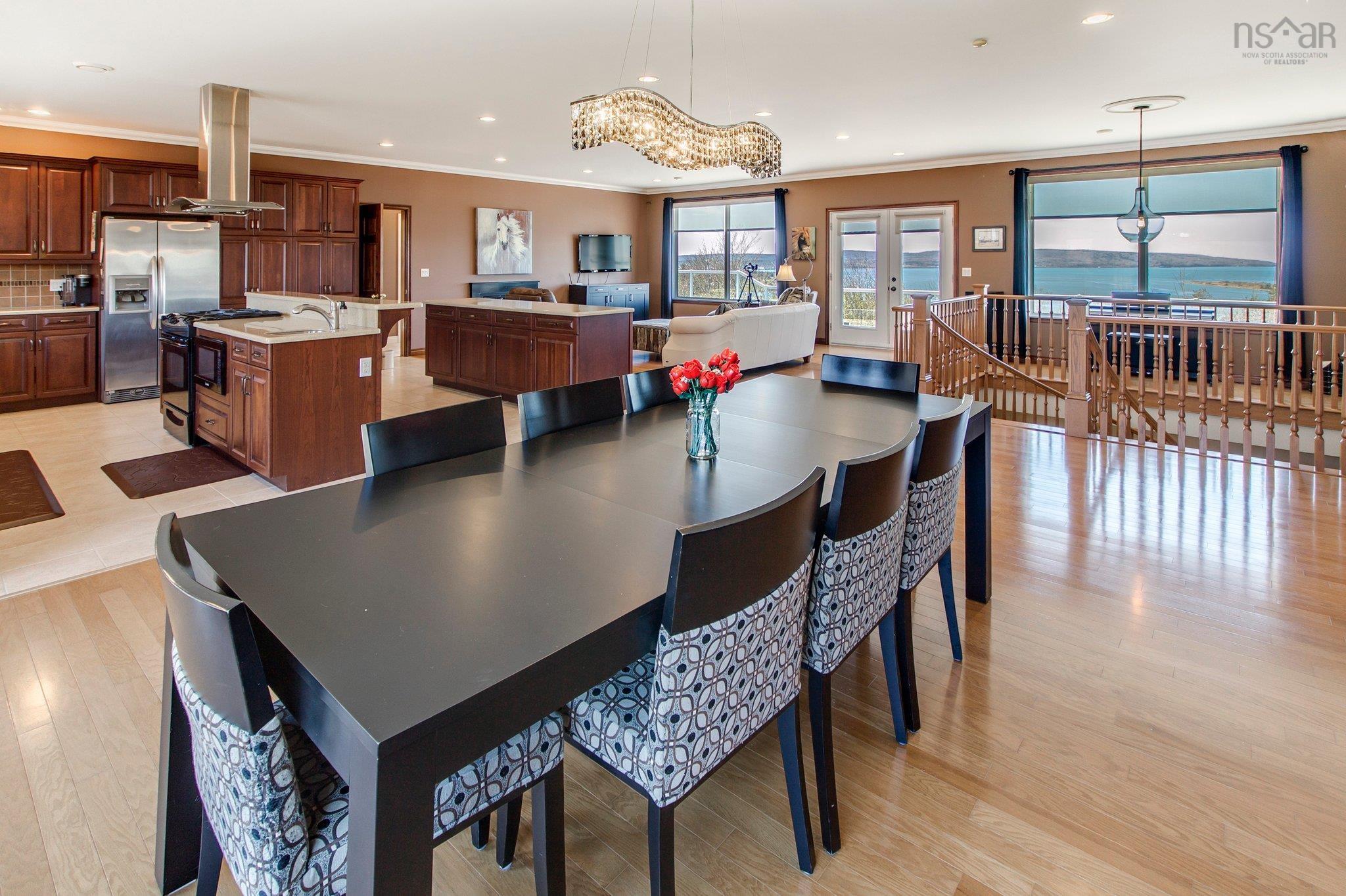 $849,000.00: 10 Basin View Drive, Smiths Cove