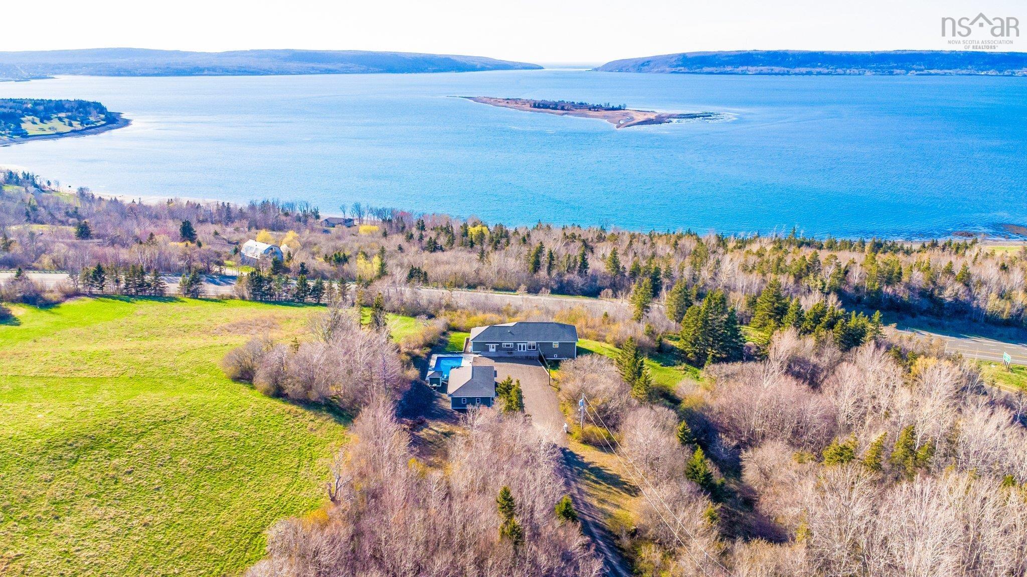 $849,000.00: 10 Basin View Drive, Smiths Cove