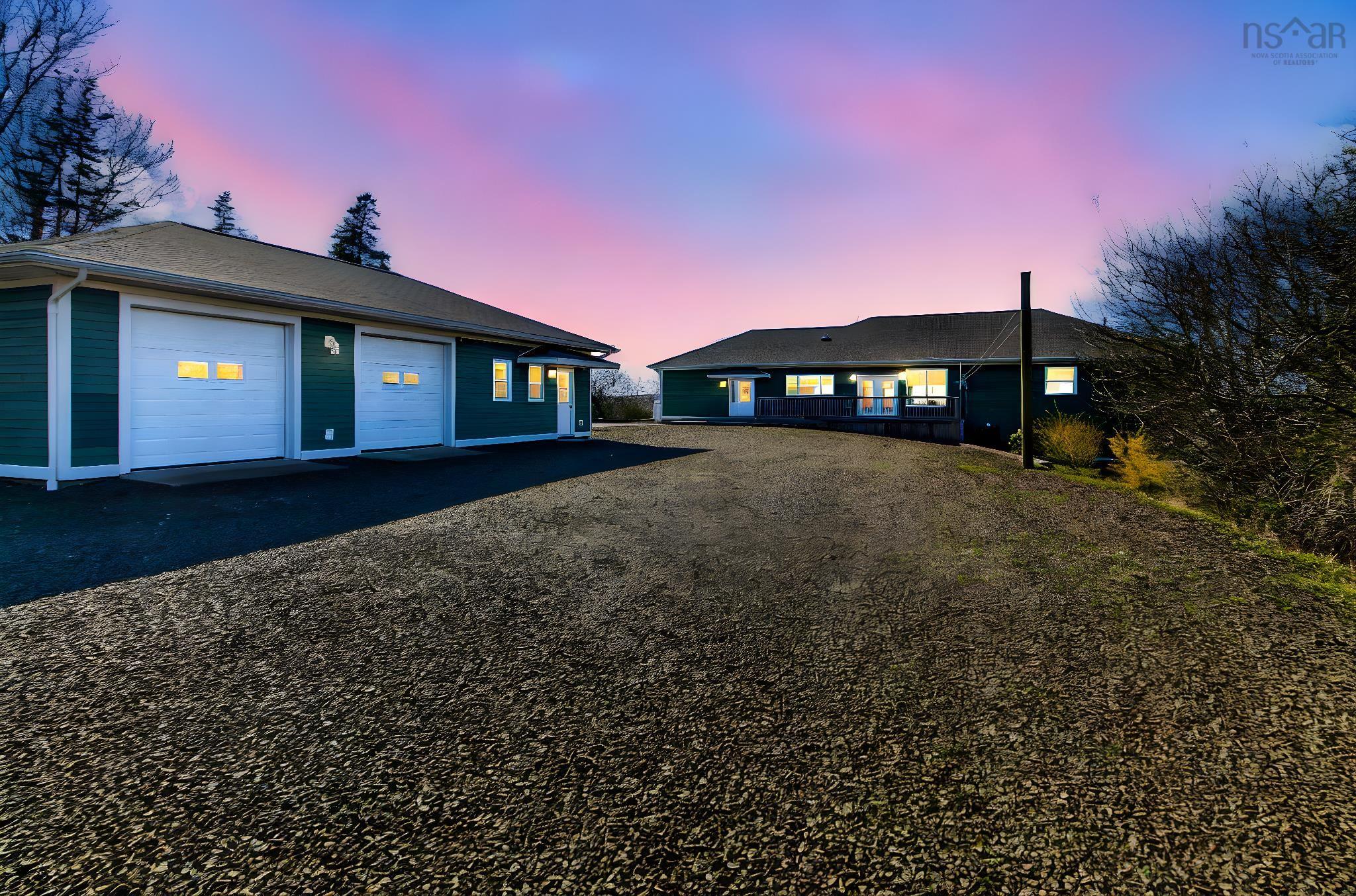 $849,000.00: 10 Basin View Drive, Smiths Cove