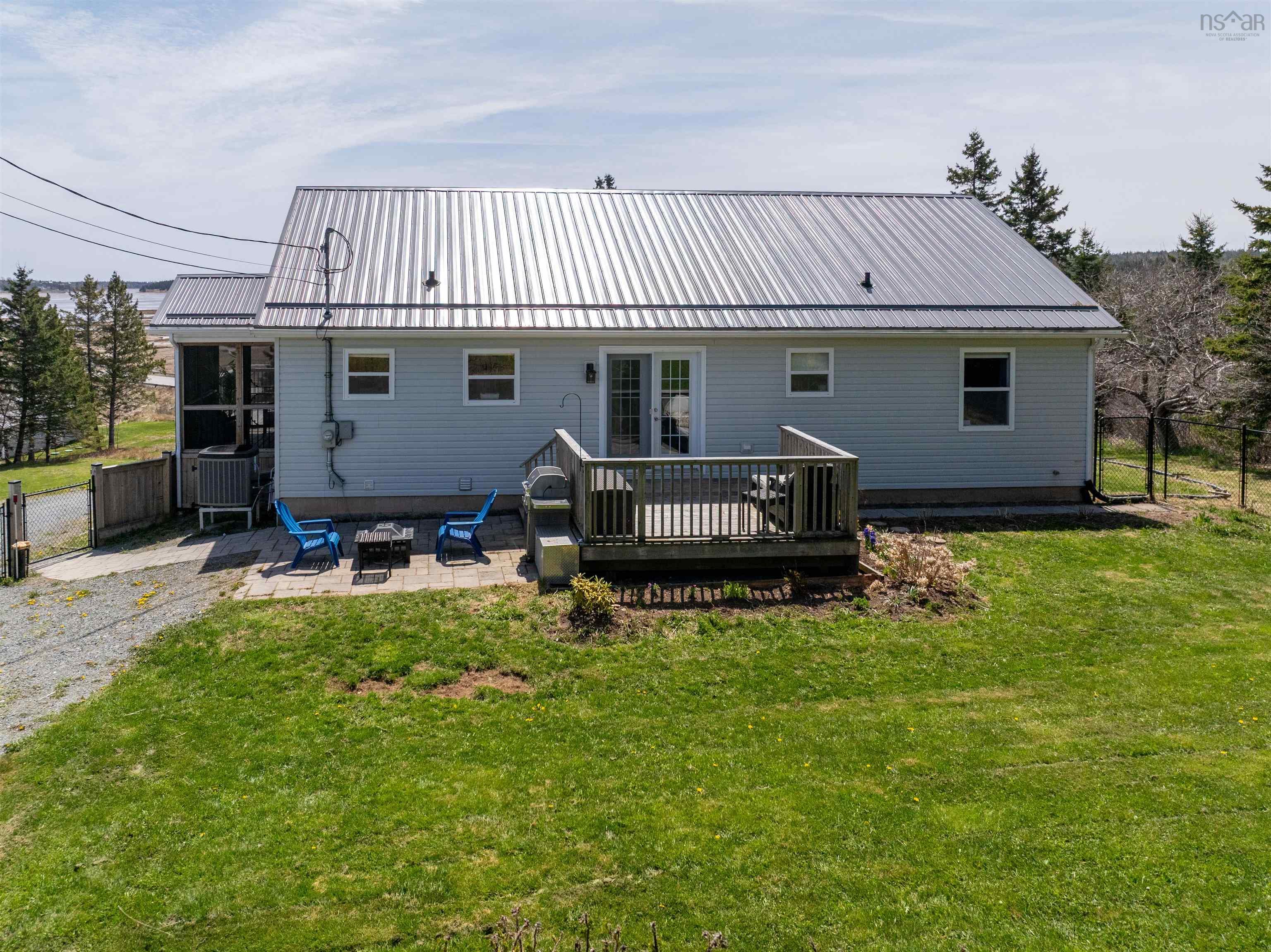 $499,900.00: 5666 Highway 7, Head Of Chezzetcook
