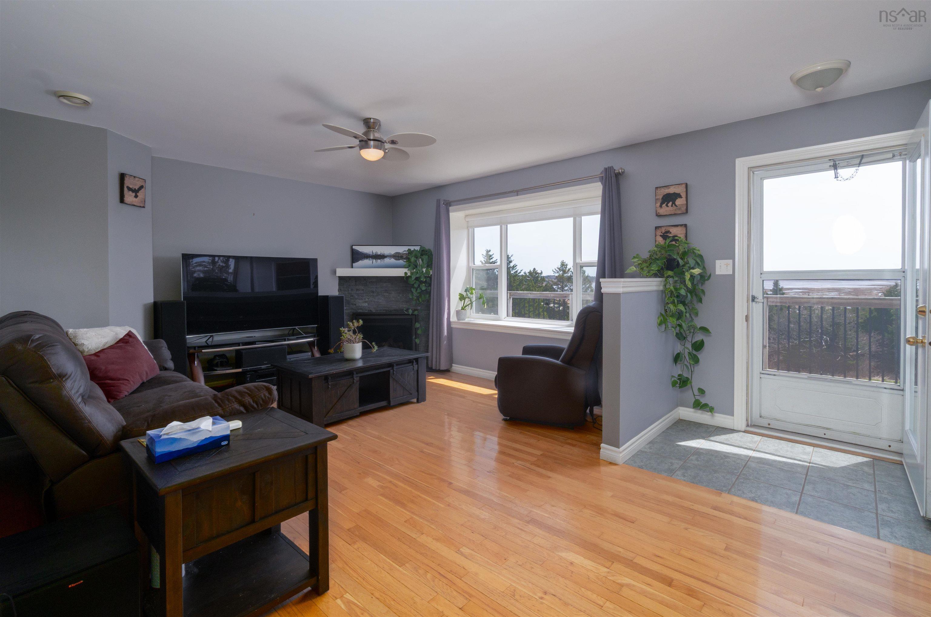 $499,900.00: 5666 Highway 7, Head Of Chezzetcook