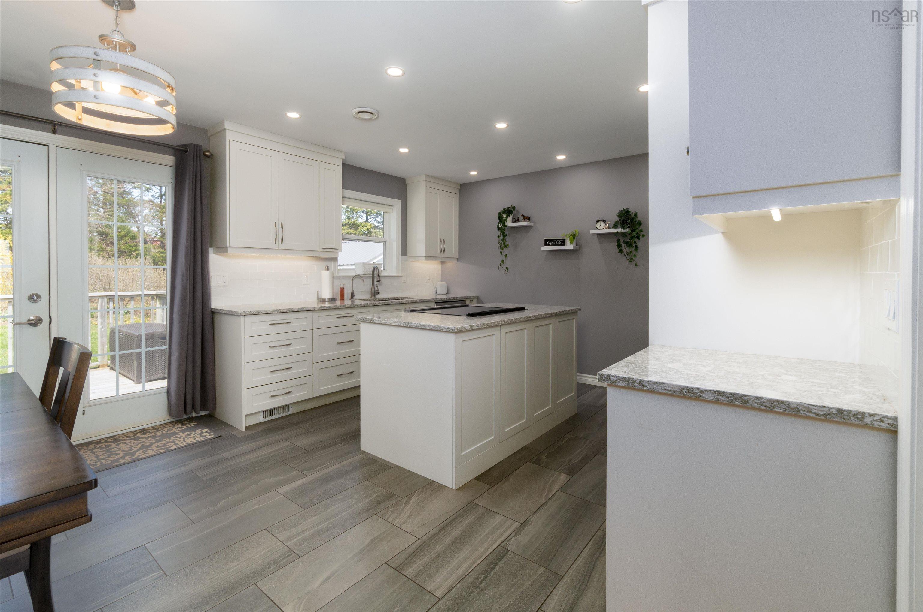$499,900.00: 5666 Highway 7, Head Of Chezzetcook
