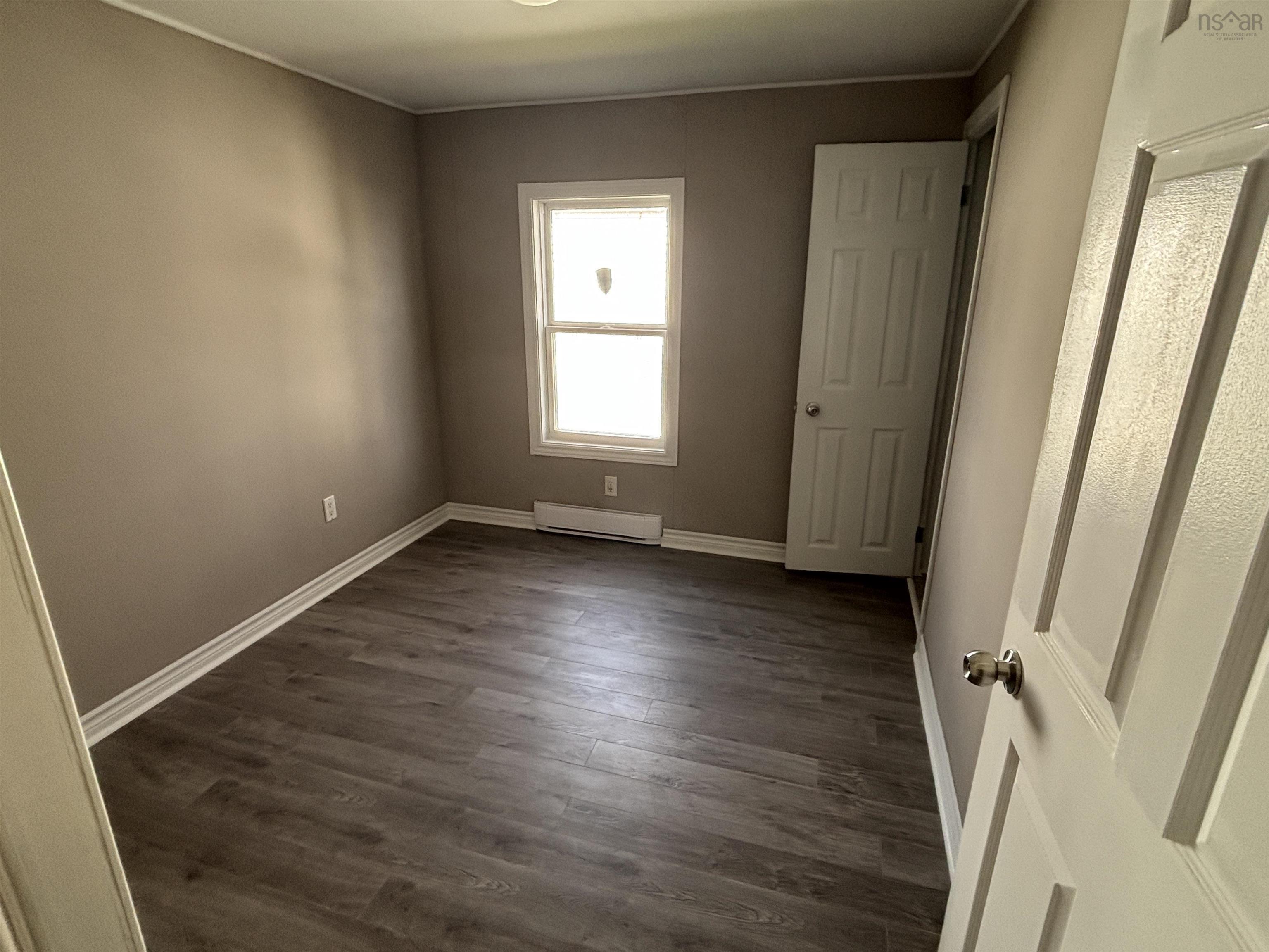 $229,900.00: 10 Bishop Avenue, Dartmouth