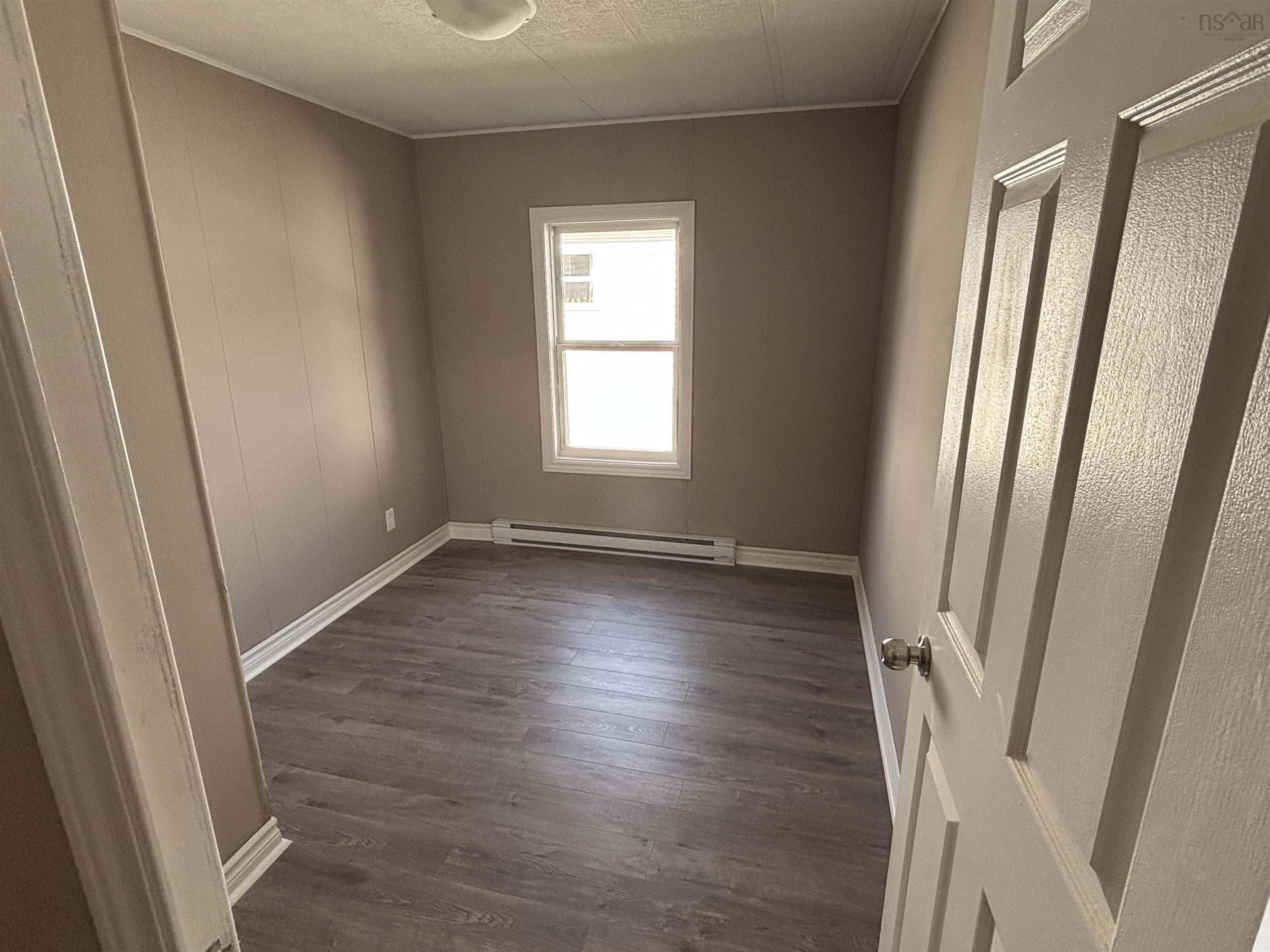 $229,900.00: 10 Bishop Avenue, Dartmouth