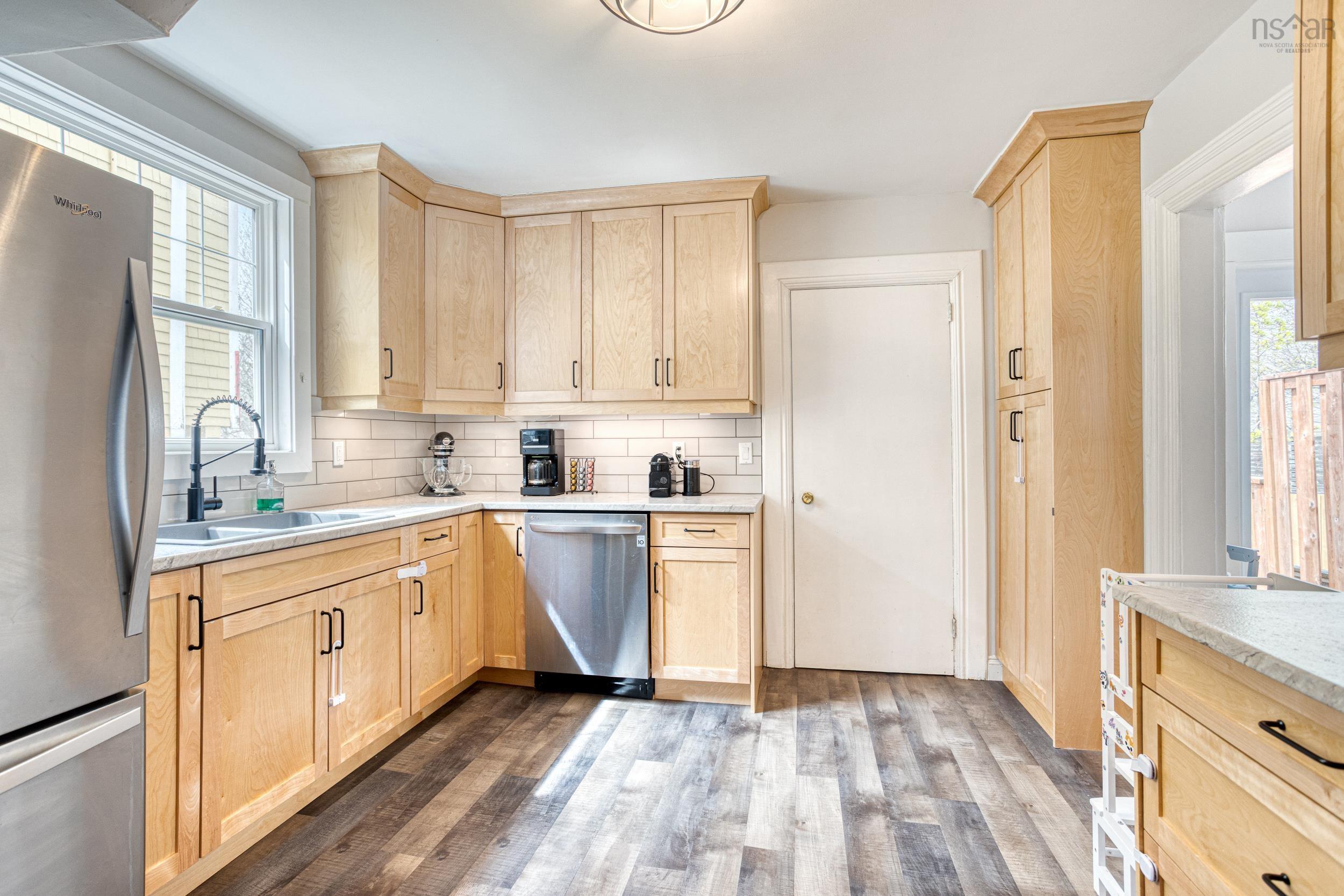 $699,500.00: 2536 Elm Street, Halifax