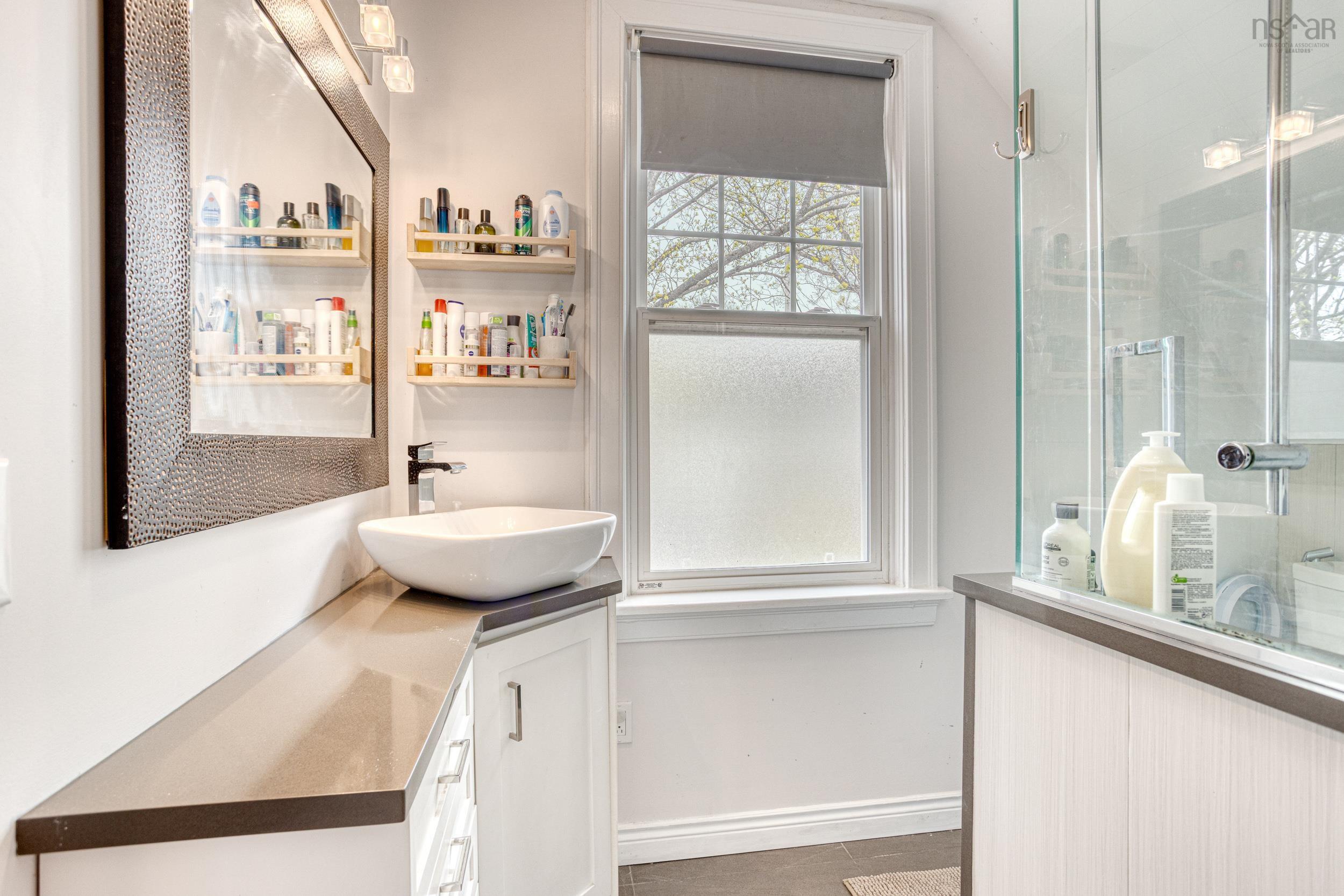 $699,500.00: 2536 Elm Street, Halifax
