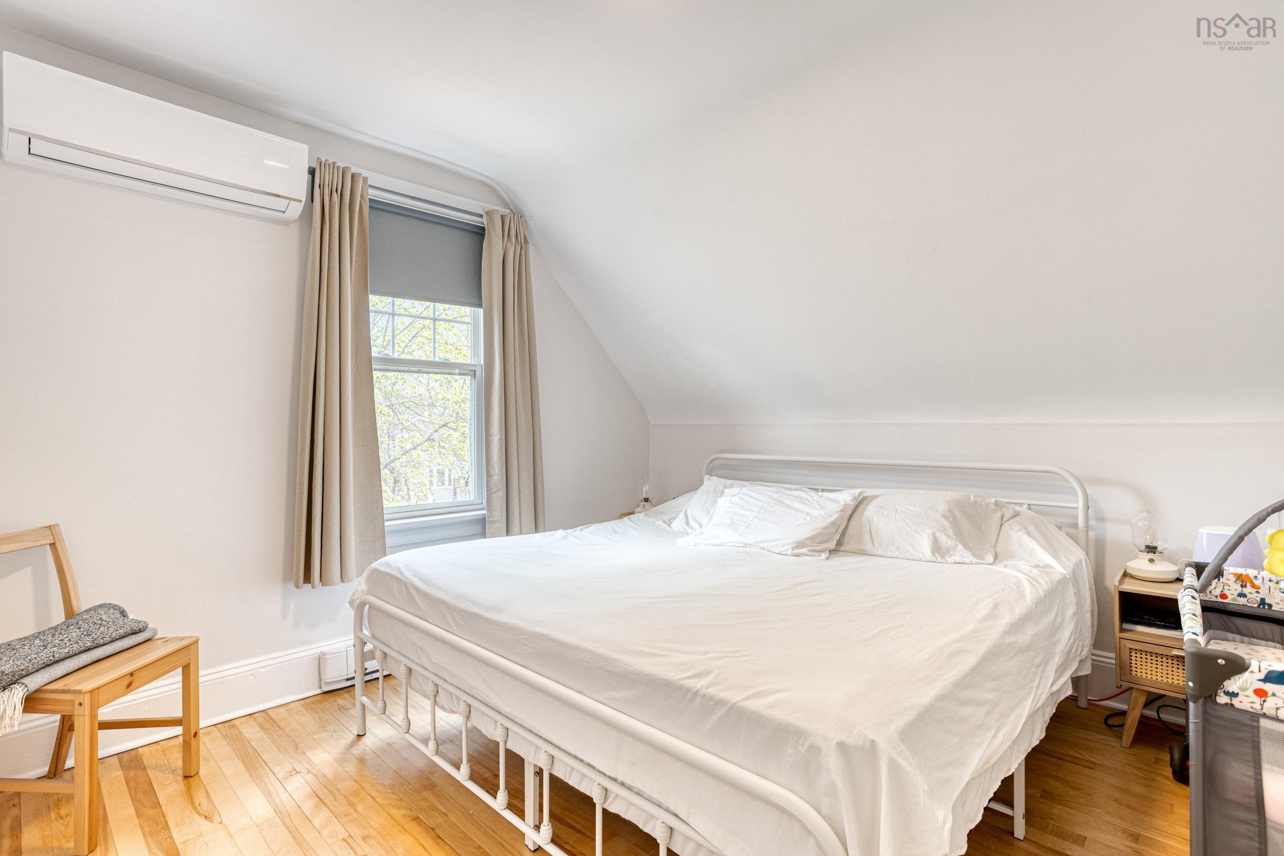 $699,500.00: 2536 Elm Street, Halifax