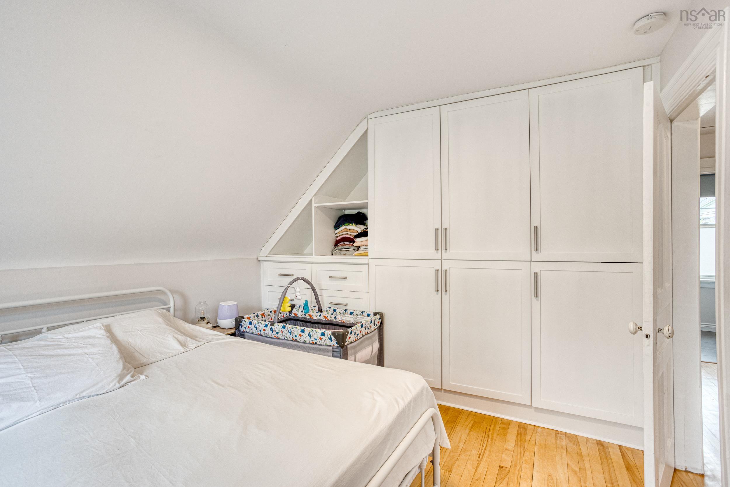 $699,500.00: 2536 Elm Street, Halifax