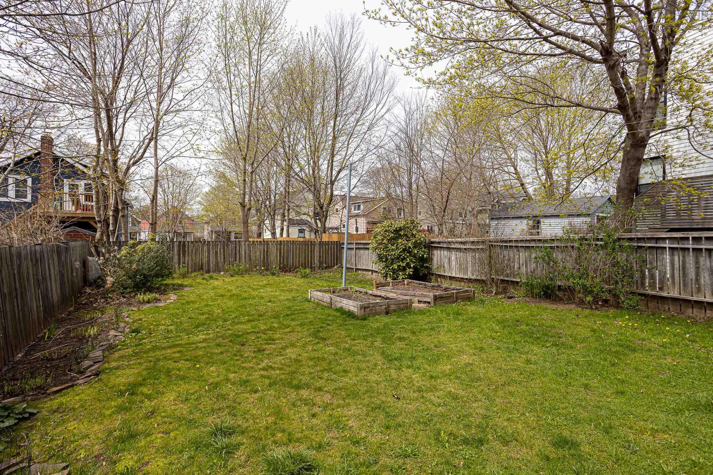 $699,500.00: 2536 Elm Street, Halifax