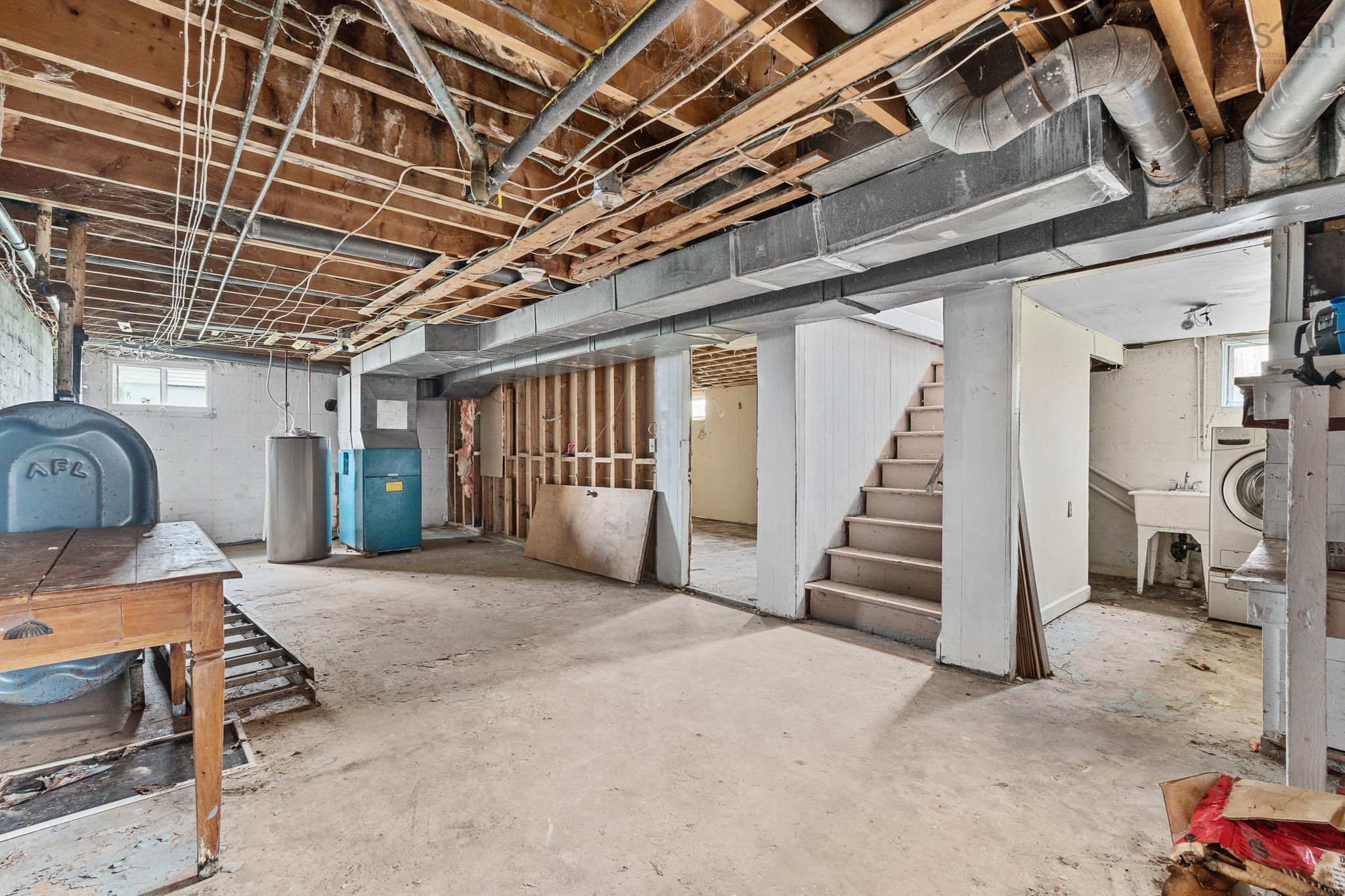 $350,000.00: 18 Edmond Drive, Dartmouth