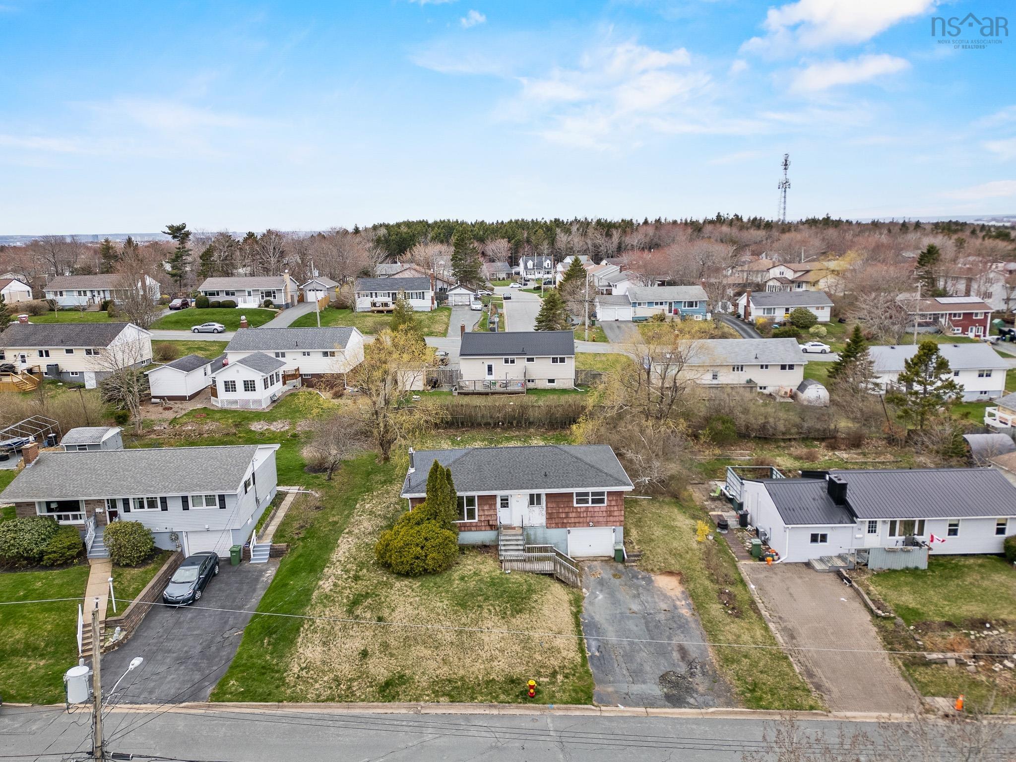 $350,000.00: 18 Edmond Drive, Dartmouth