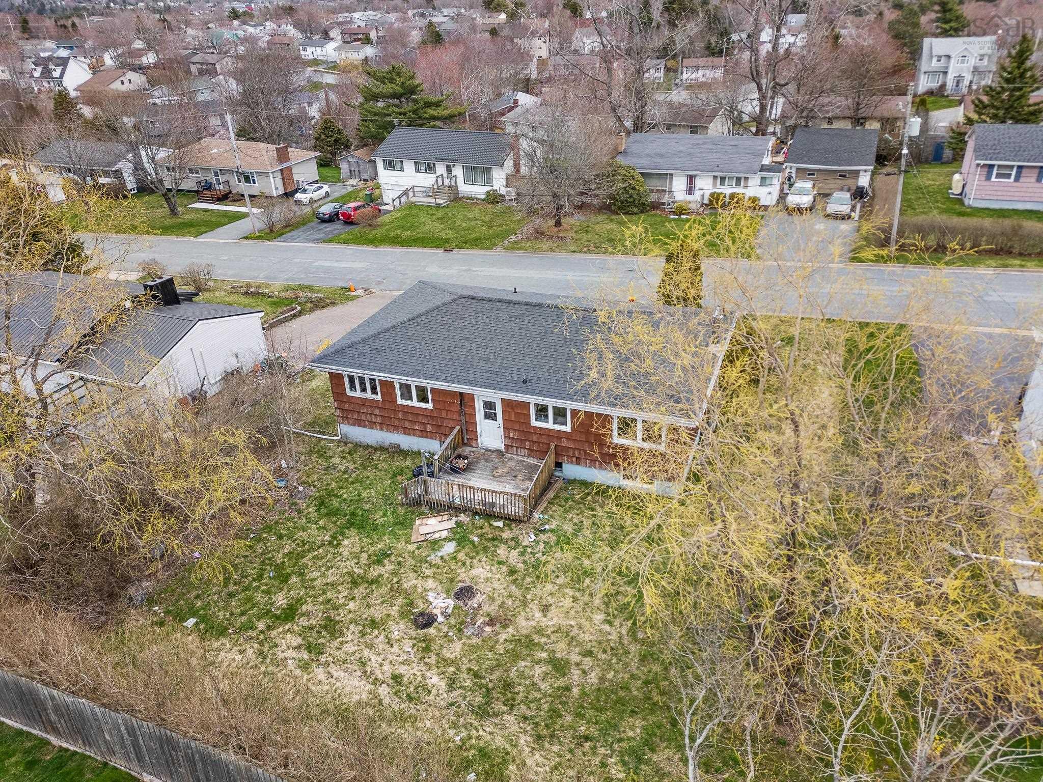 $350,000.00: 18 Edmond Drive, Dartmouth