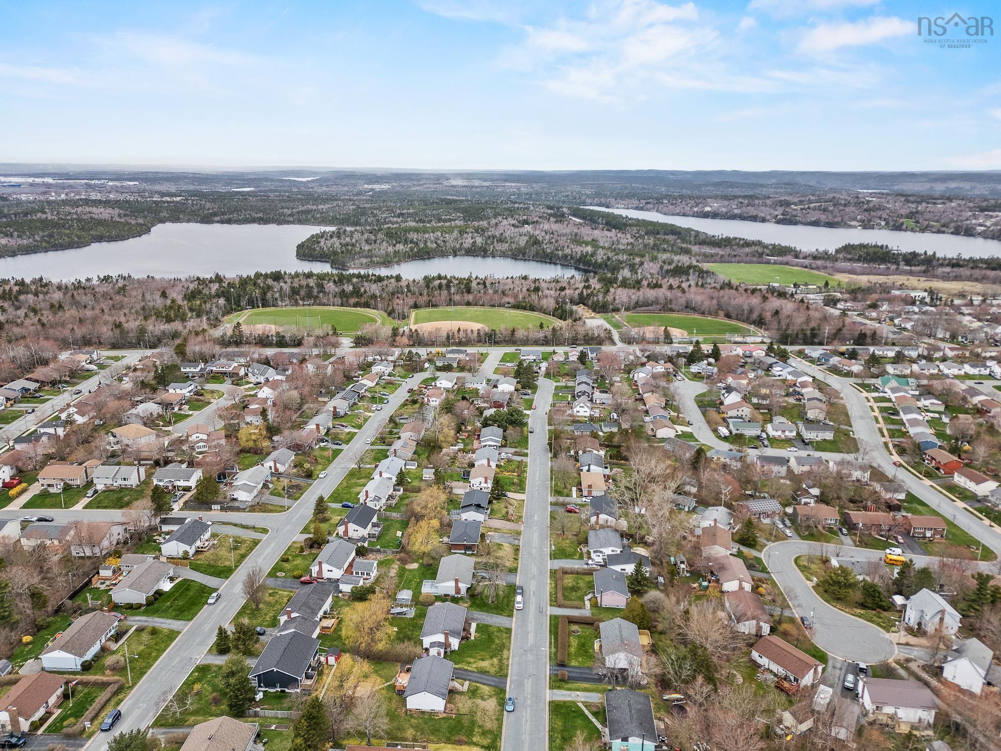 $350,000.00: 18 Edmond Drive, Dartmouth