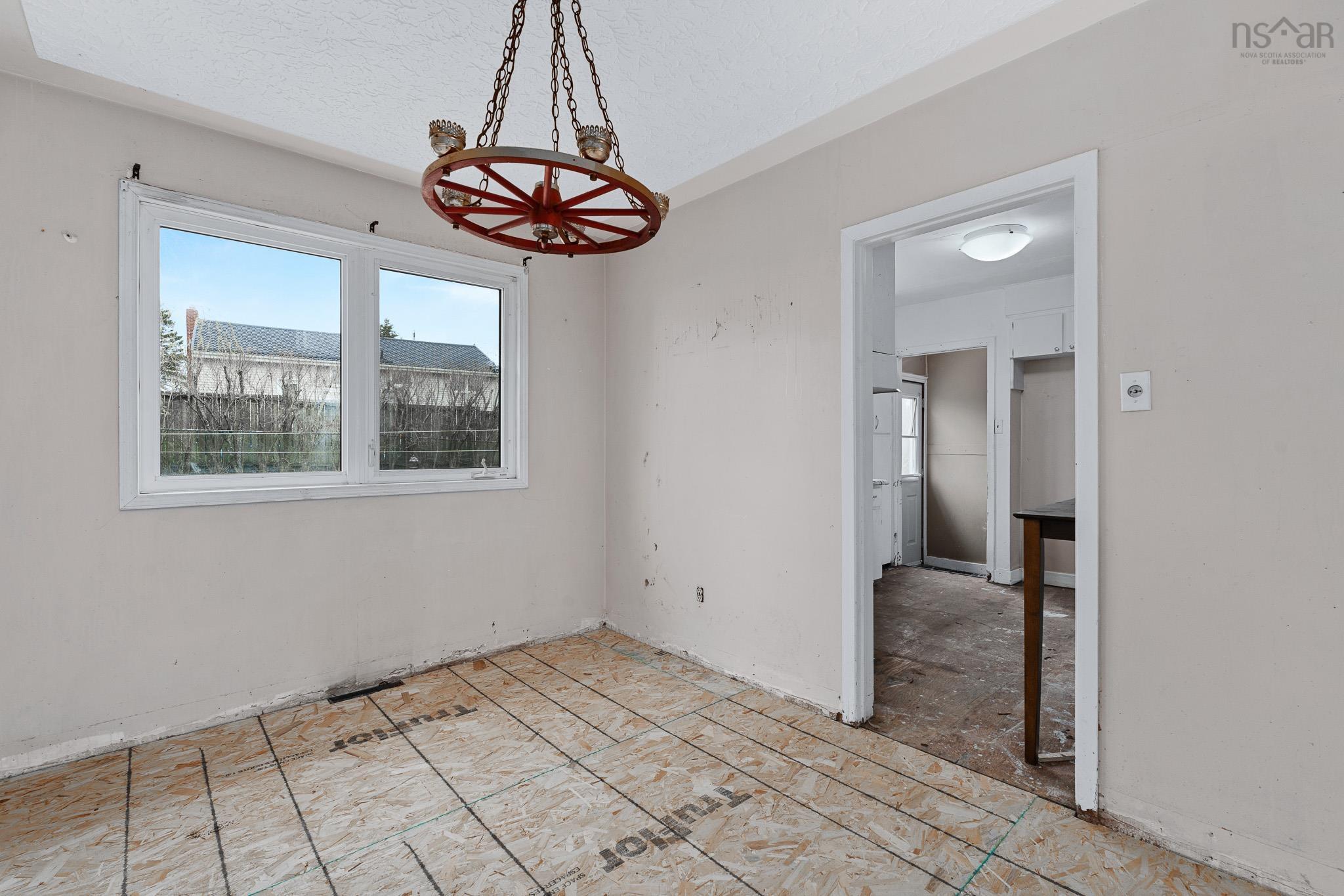 $350,000.00: 18 Edmond Drive, Dartmouth